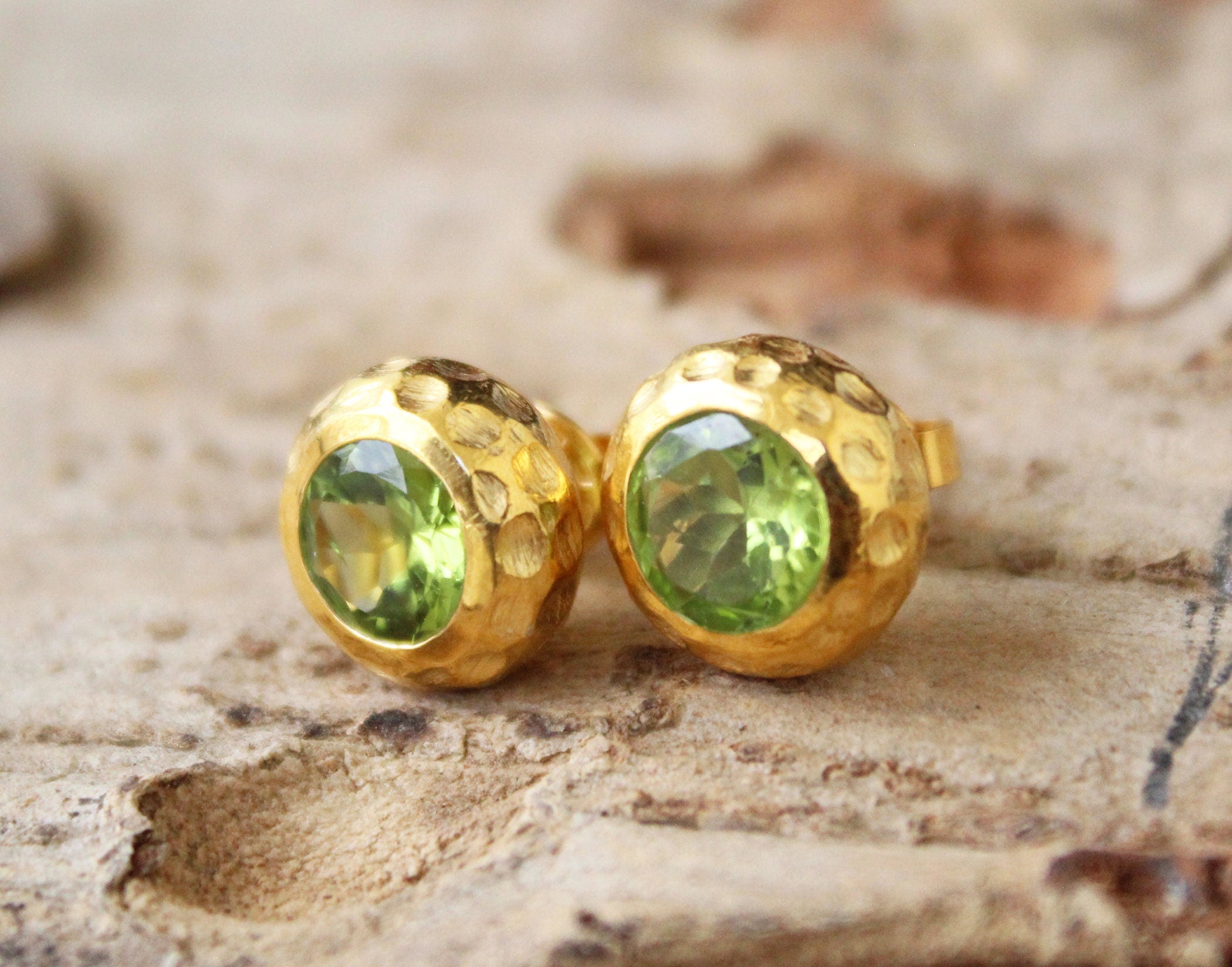 Peridot Earrings, Green Studs, 18k Gold Stud Earrings, Simple Earrings, birthstone stud, birthstone gift, gemstone stud, birthday gift,