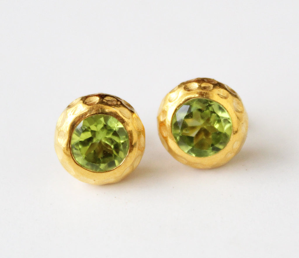 Peridot Earrings, Green Studs, 18k Gold Stud Earrings, Simple Earrings, birthstone stud, birthstone gift, gemstone stud, birthday gift,