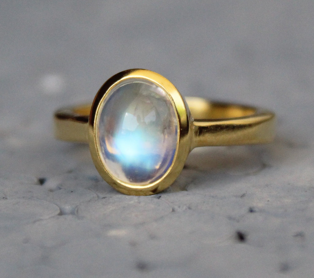 Rainbow Moonstone Ring, moonston jewelry, chunky silver rings, Unique Jewelry, Gemstone Jewelry, Gift for Mom, 18K Gold Filled