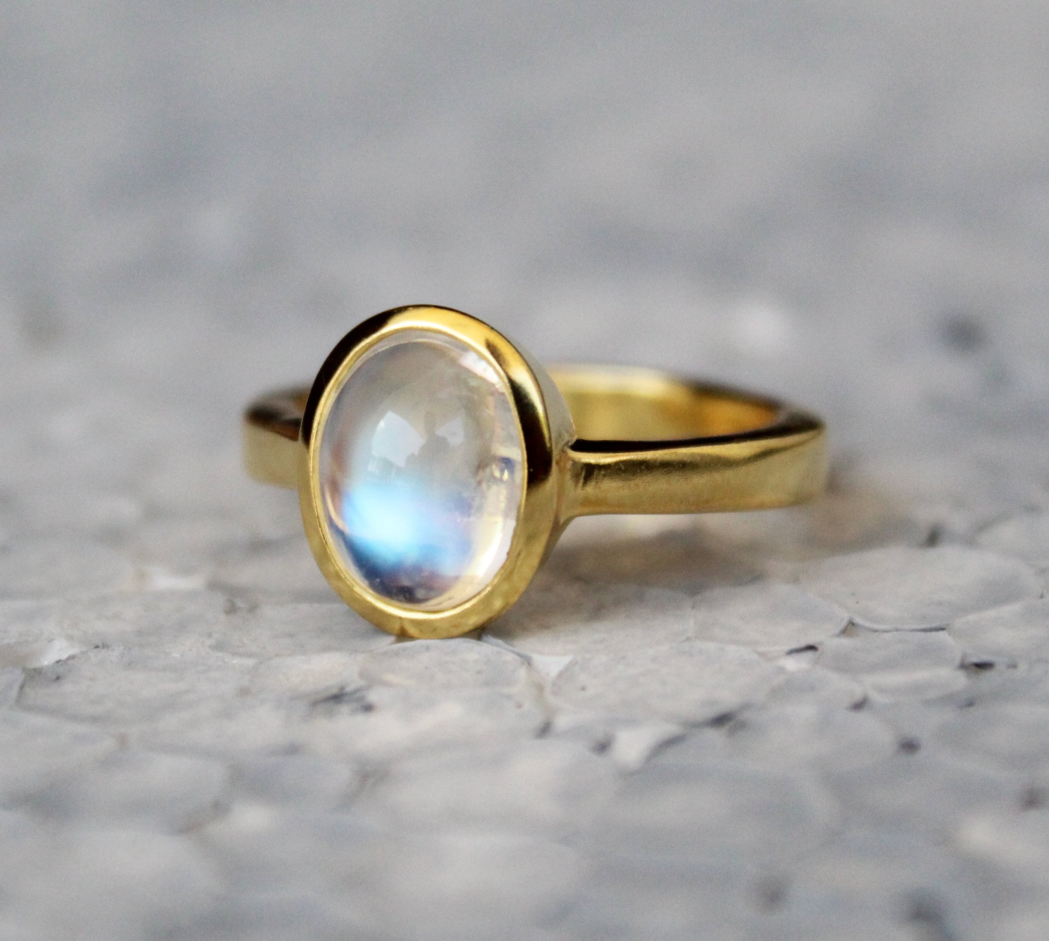 Rainbow Moonstone Ring, moonston jewelry, chunky silver rings, Unique Jewelry, Gemstone Jewelry, Gift for Mom, 18K Gold Filled
