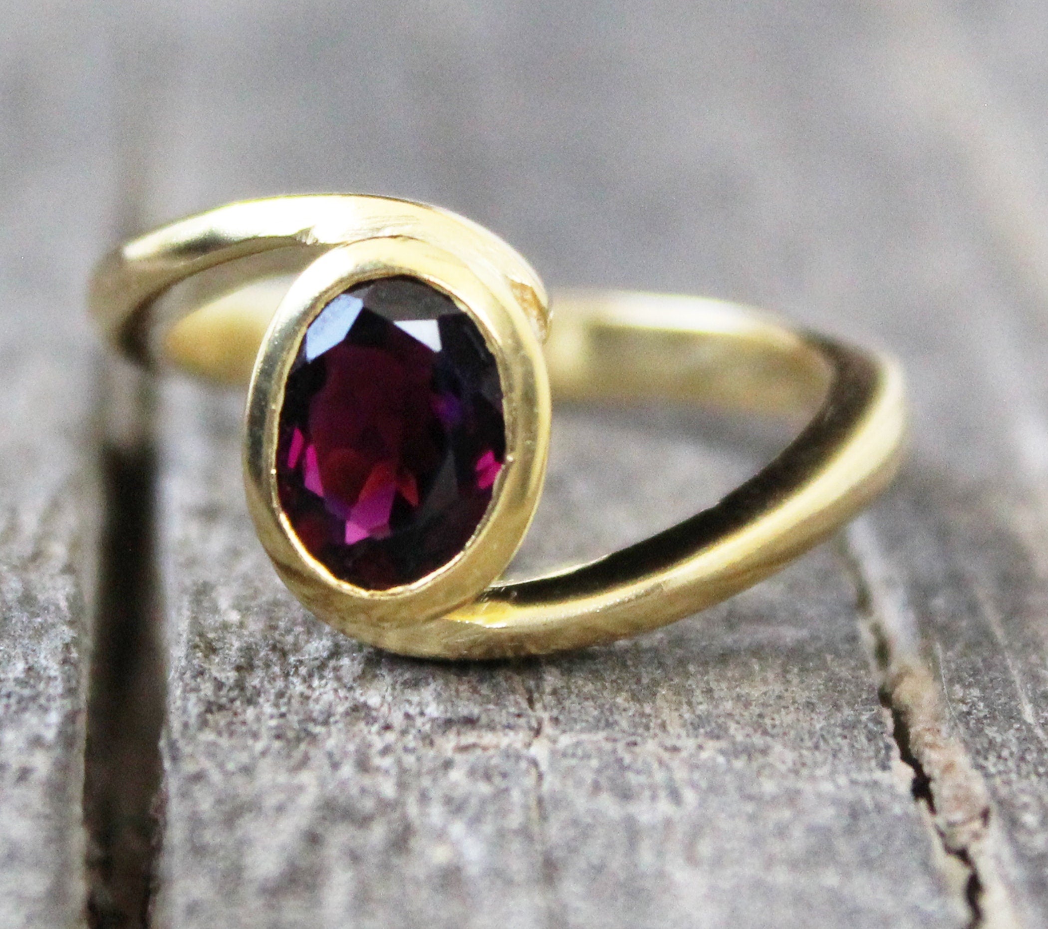 Natural Garnet Ring, Dainty Silver January Birthstone, Gold Filled Ring, Nature Inspire Ring, Gift For Her
