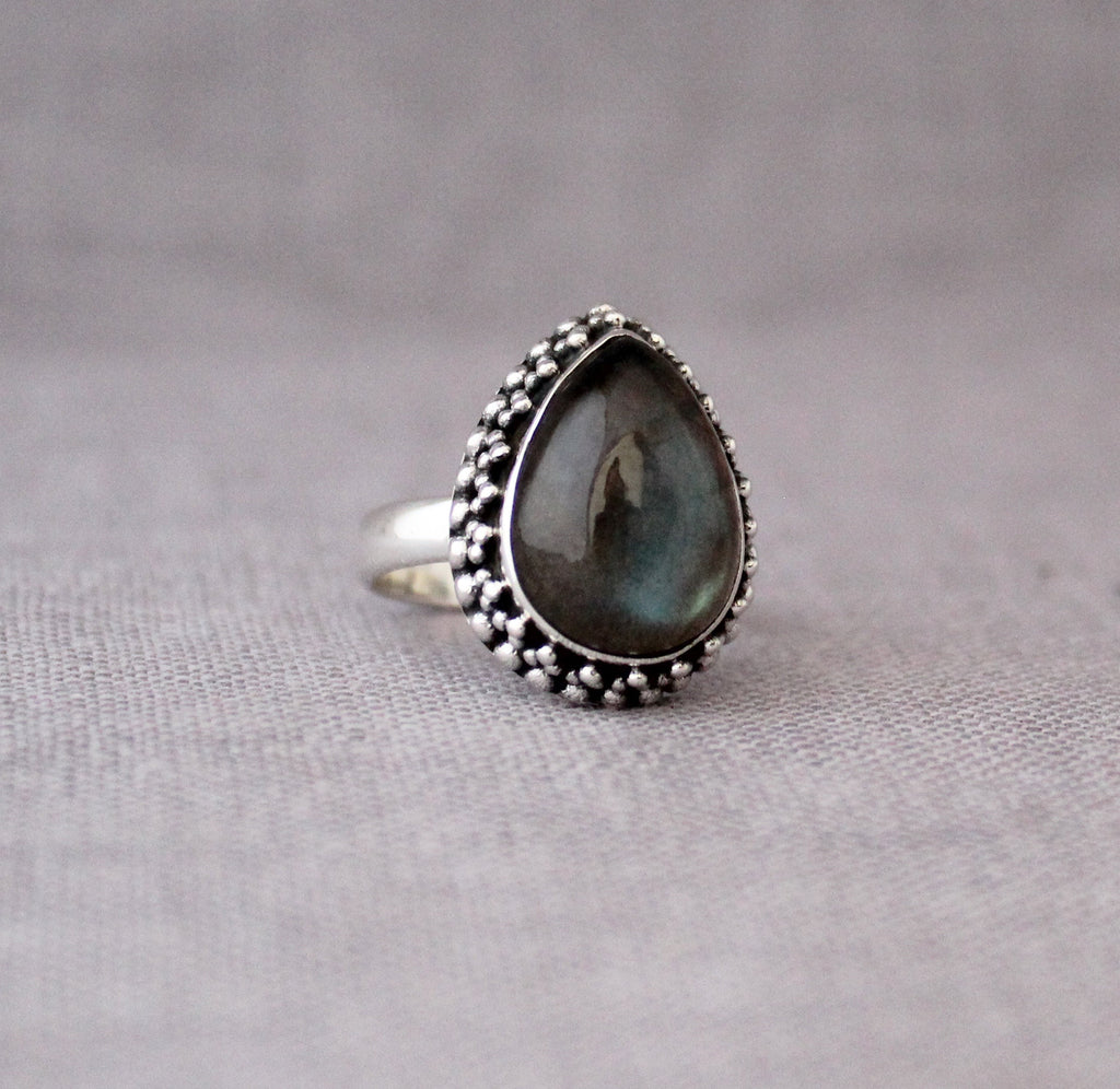 Labradorite Ring, Statement Ring, Handmade Ring, gemstone jewelry, unique ring, sterling ring, ring for women, engagement rings, JEWELRY
