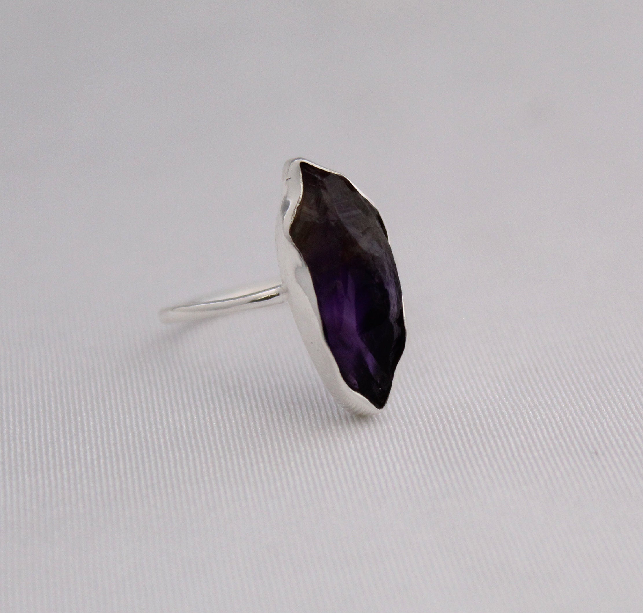 Raw Amethyst Ring, Sterling Silver 925 Ring, Raw Purple crystal, Minimalist Promise, Handmade Dainty Gemstone