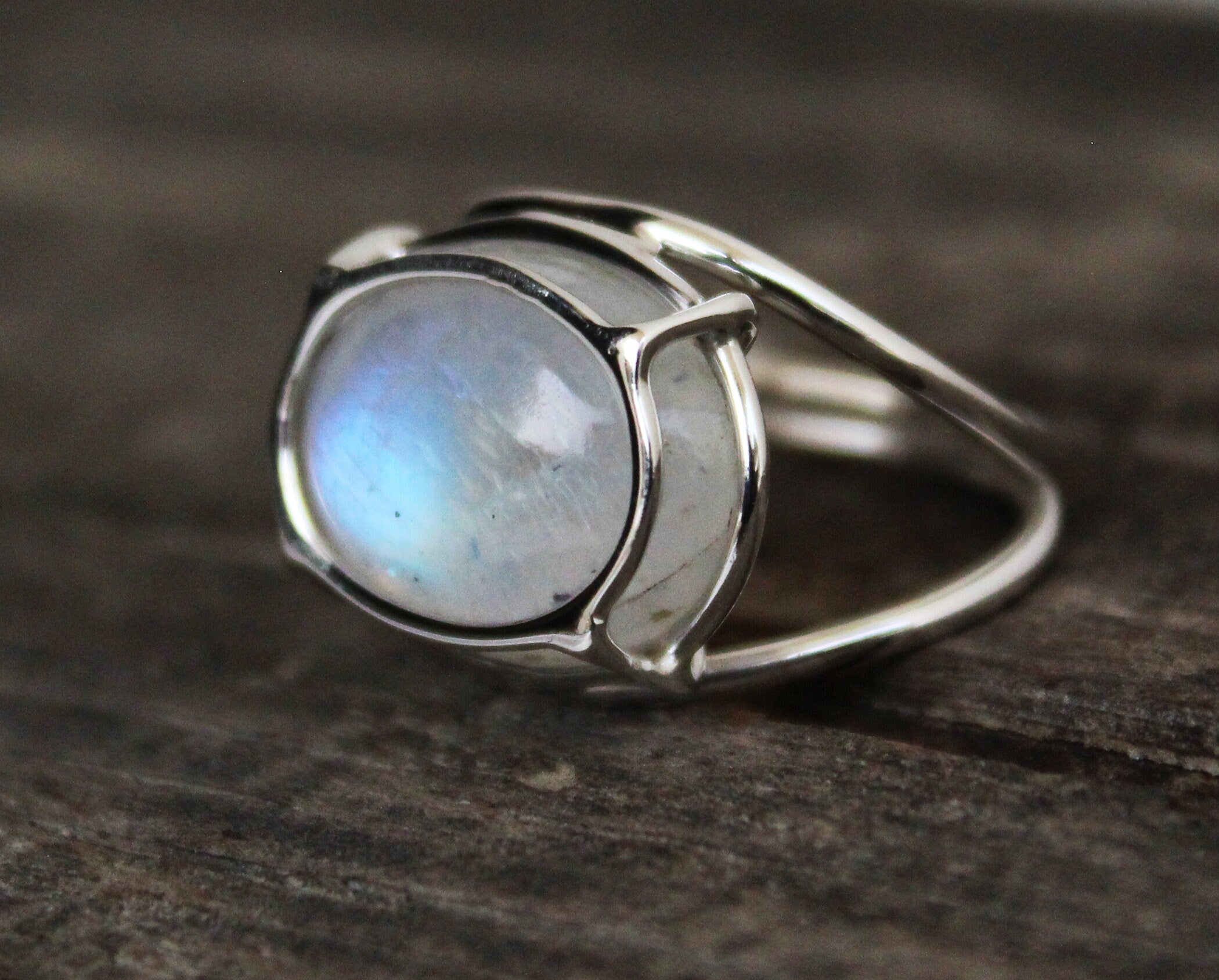 Rainbow Moonstone Ring, June Birthstone, 14K Gold Ring, Wire Ring, Blue Flash Ring, Modern Designer Ring, Anniversary Gift, Handmade