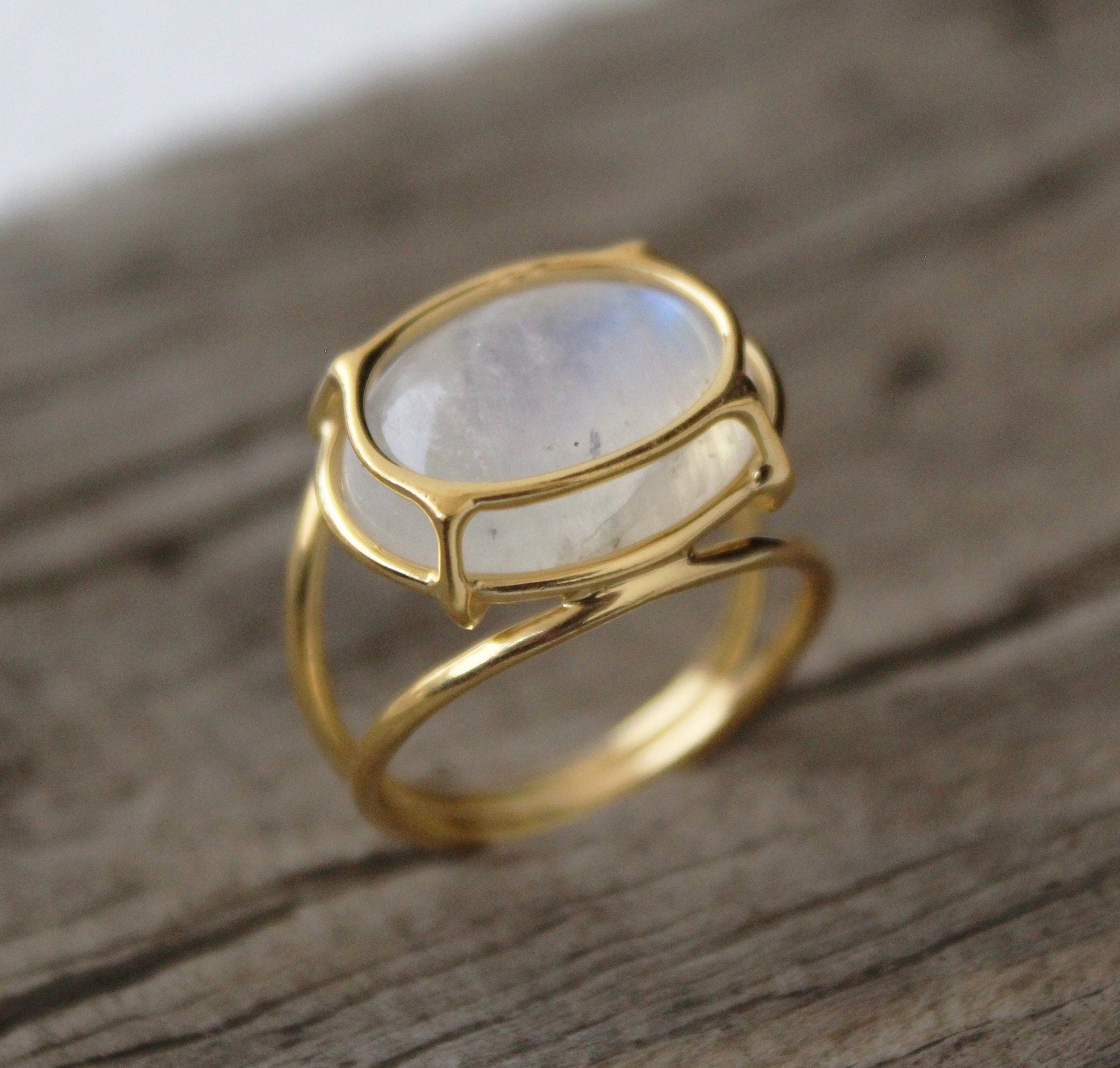 Rainbow Moonstone Ring, June Birthstone, 14K Gold Ring, Wire Ring, Blue Flash Ring, Modern Designer Ring, Anniversary Gift, Handmade