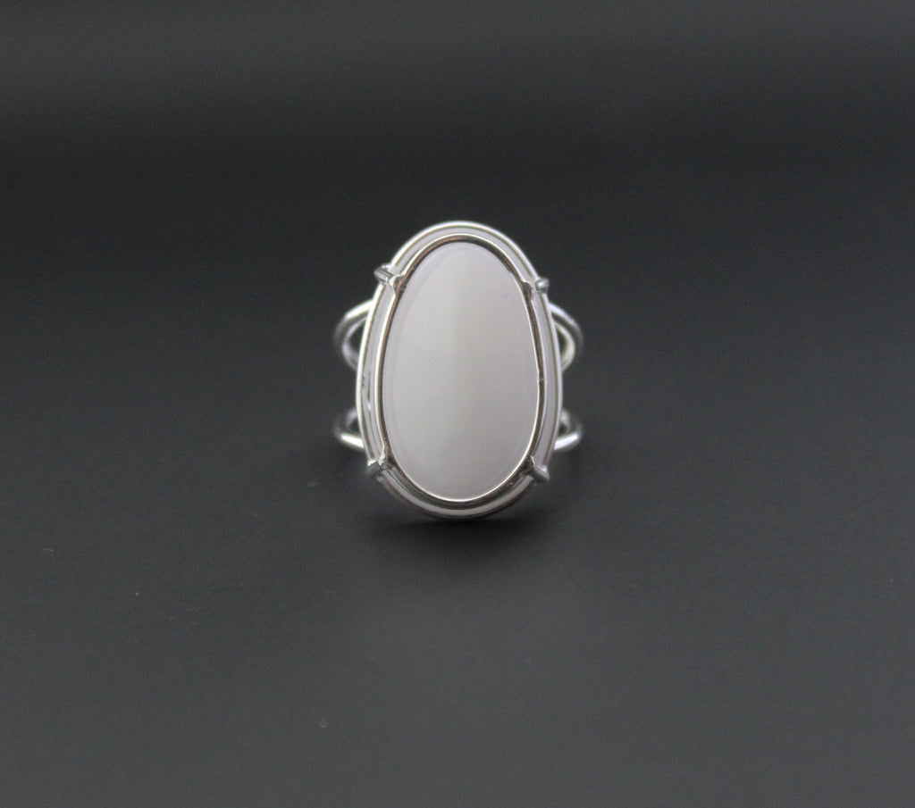 Sterling Silver White Agate Ring, Modern Jewelry, Handmade Jewelry Gift for Her, Boho Birthstone Ring, Gift for Mom