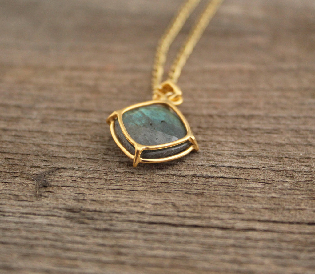 Handmade Labradorite Pendant Necklace: 14k Gold Filled Sterling Silver