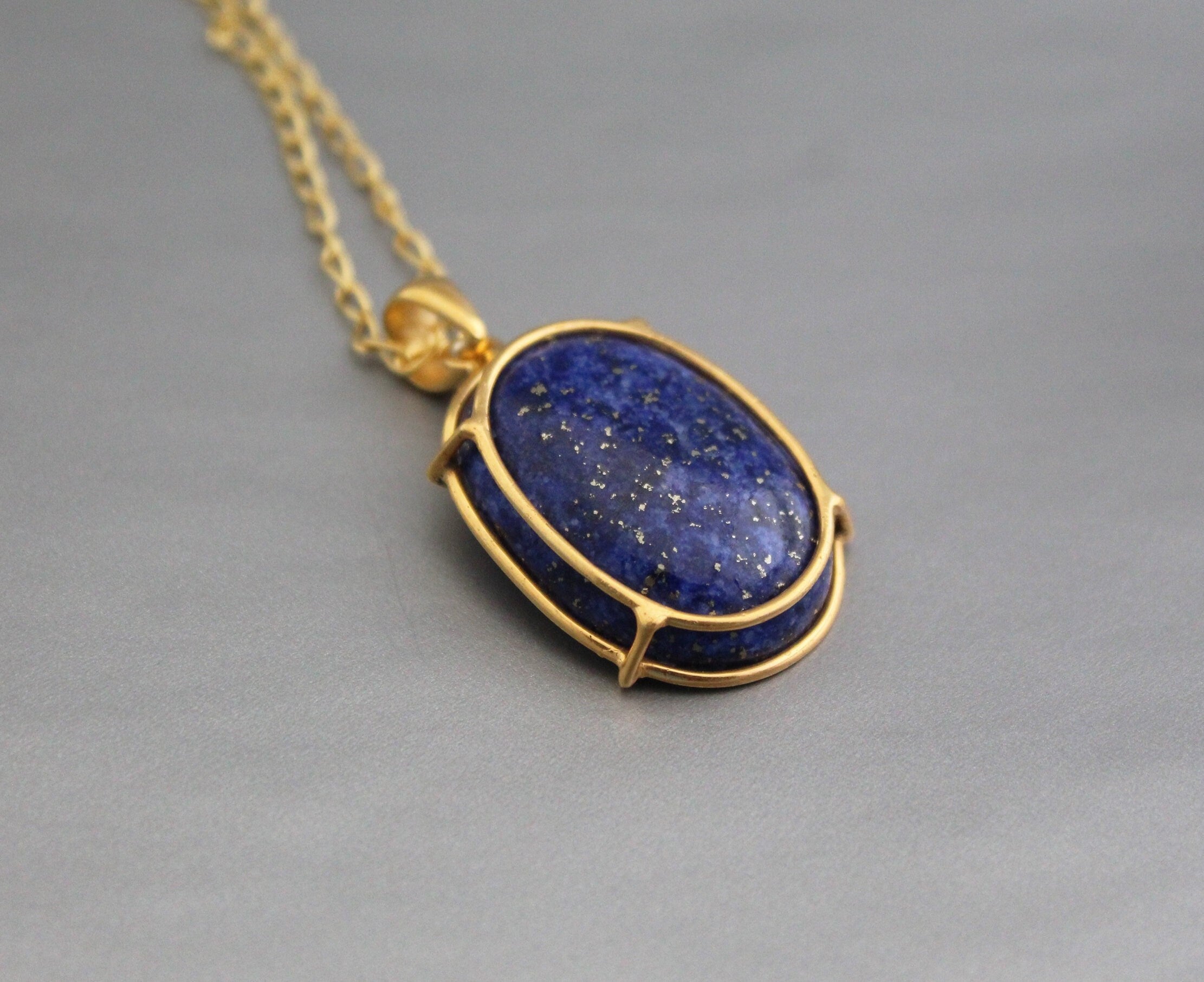 Lapis Lazuli Necklace, Blue Pendant, Crystal Necklace, Healing Crystals, Chunky blue lapis lazuli pendant, Gemstone necklace