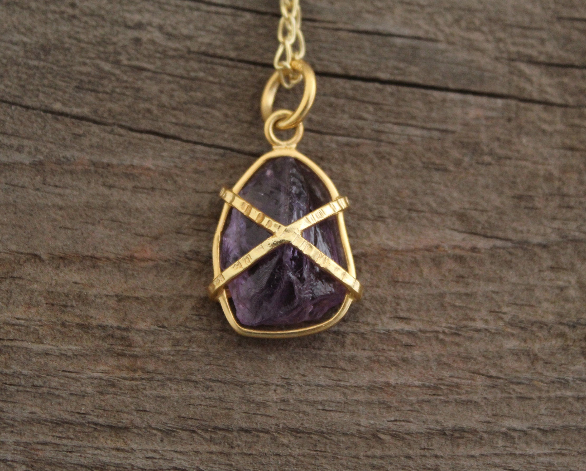 Raw Amethyst Necklace, Raw crystal Necklaces, 18K Gold Vermiel, Handmade Healing crystal, Gifts for Mom, Custom Jewelry