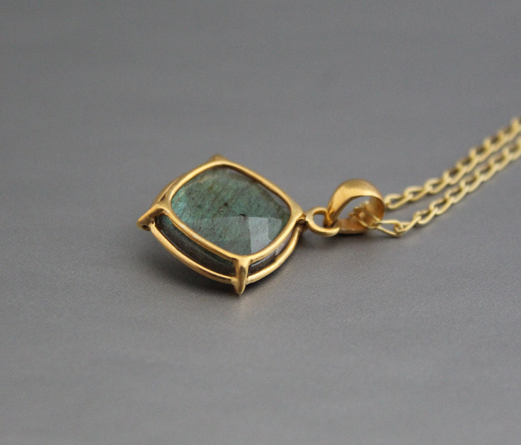Labradorite Necklace, Birthstone Necklace, Gemstone Necklace, Handmade Jewelry, Gifts for Mom, Custom Jewelry, Personalized Gift for Friend