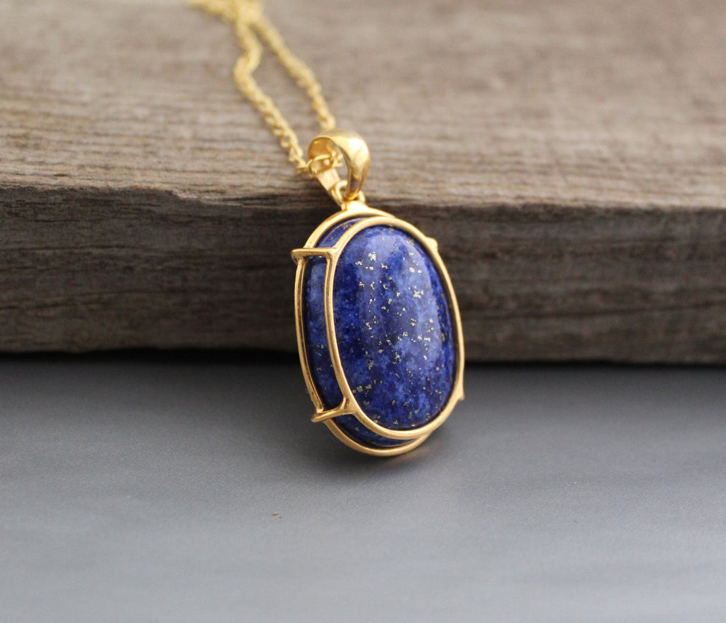 Lapis Lazuli Necklace, Blue Pendant, Crystal Necklace, Healing Crystals, Chunky blue lapis lazuli pendant, Gemstone necklace