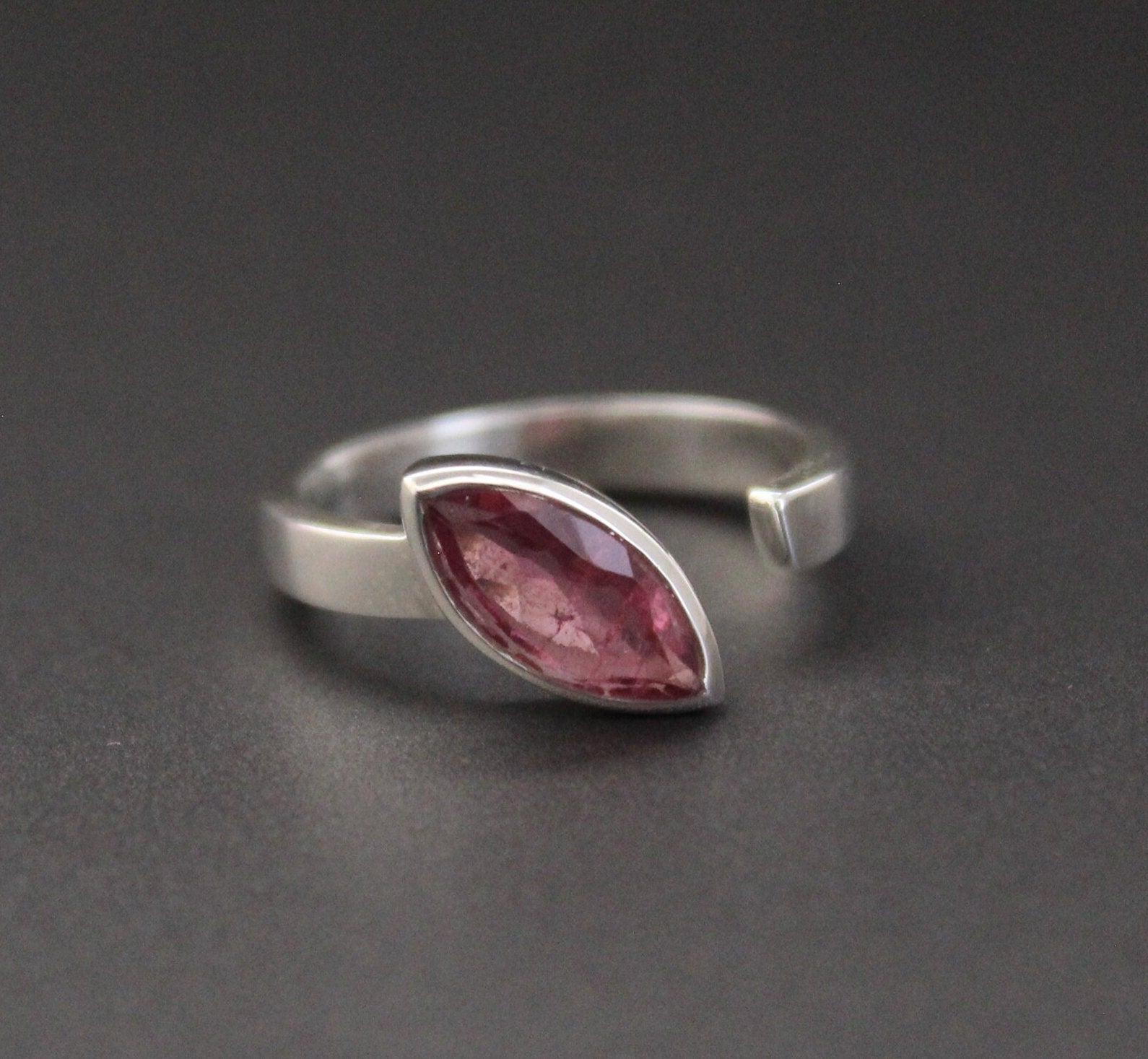 Pink Tourmaline 925 Sterling Silver Ring, October Birthstone, Boho Handmade Ring, pink gemstone, wedding ring, Gift for Mom, Bridesmaid gift