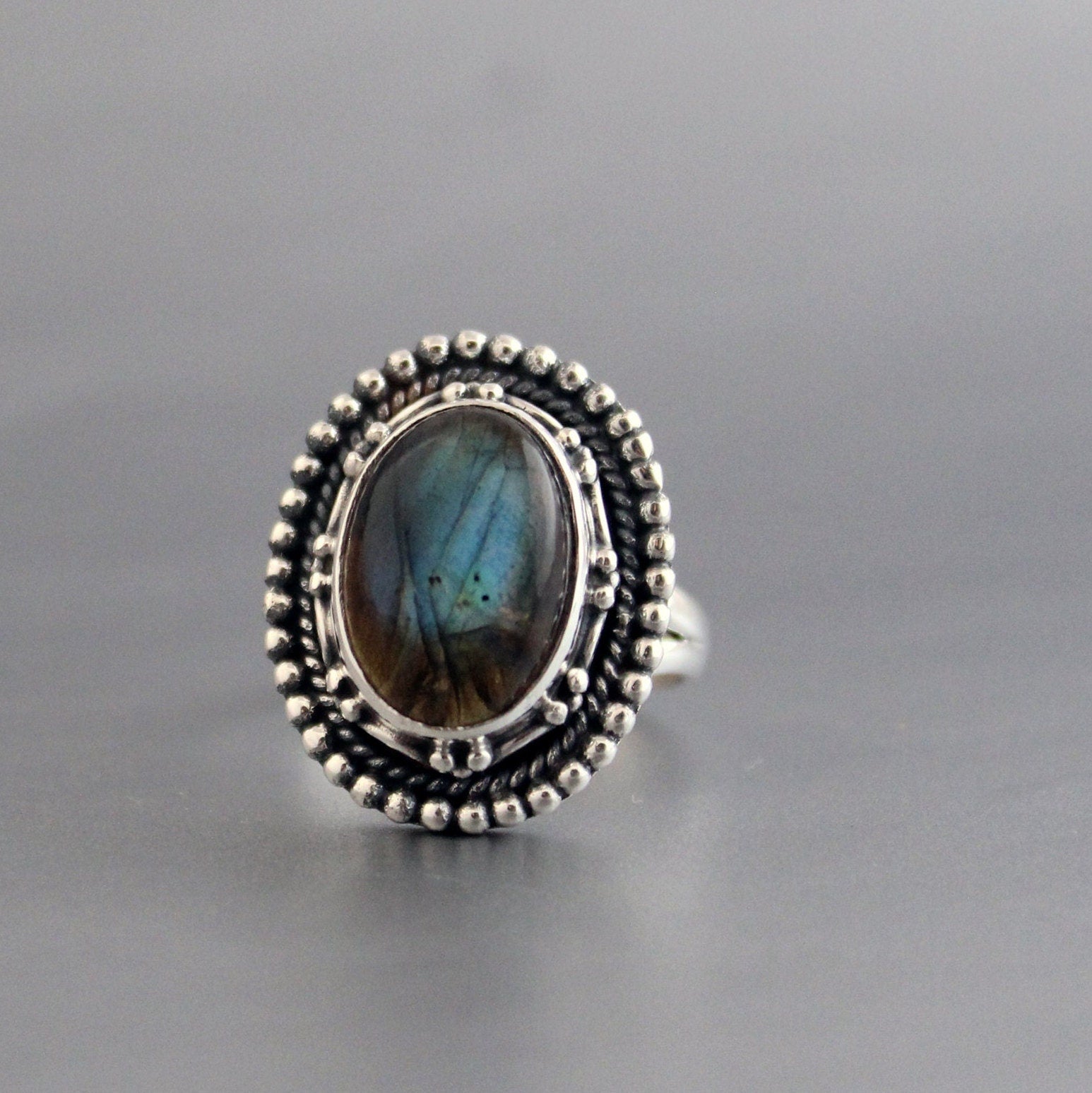 Handmade Oval Blue Fire Labradorite Ring, 925 Sterling Silver, Birthstone jewelry, Gemstone Ring, Art Deco Ring, Bohemian Jewelry