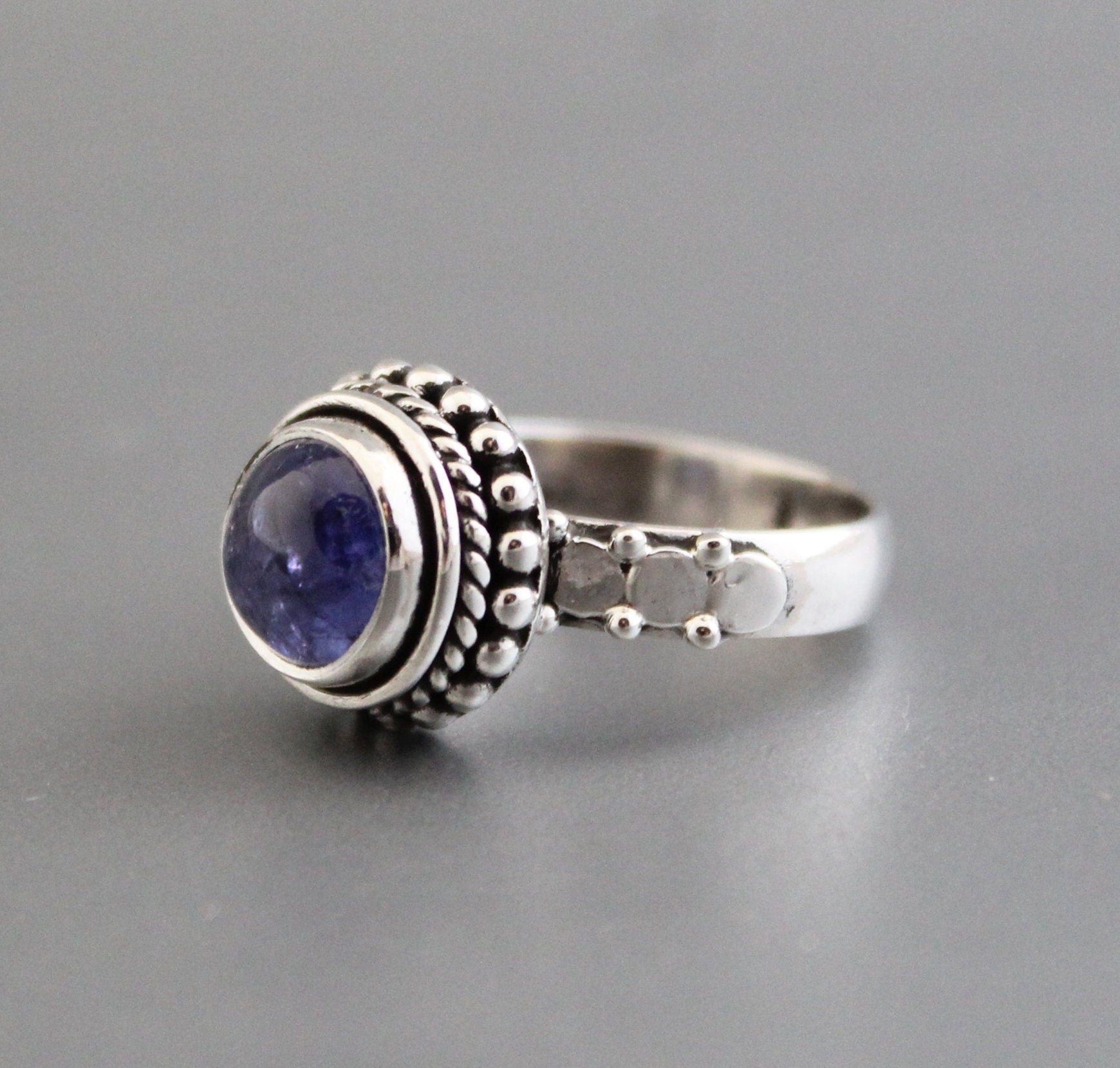 Natural Tanzanite Ring, Handmade Vintage Style, December Birthstone, Solid 925 Sterling Silver Ring, Dainty Wedding Ring, Blue stone Ring