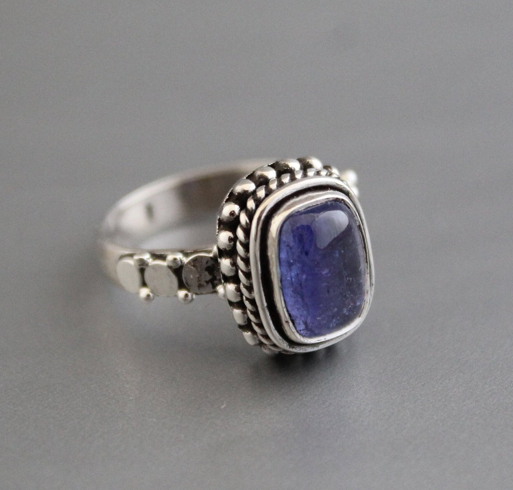 Tanzanite Ring, December Birthstone, Boho Gemstone Ring, Anniversary Gift for Her, Vintage Sterling Silver, Gift for Mom