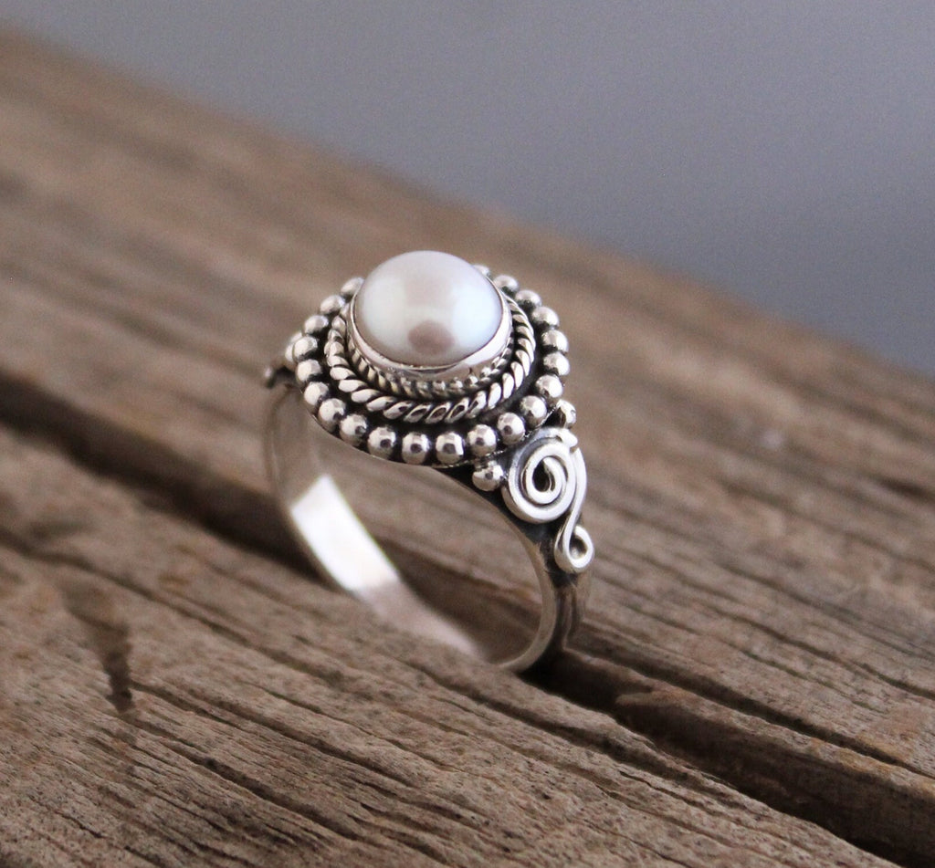 Natural Pearl Ring, Minimalist Ring, Gemstone ring, June Birthstone Jewelry, 925 Dainty Silver Ring