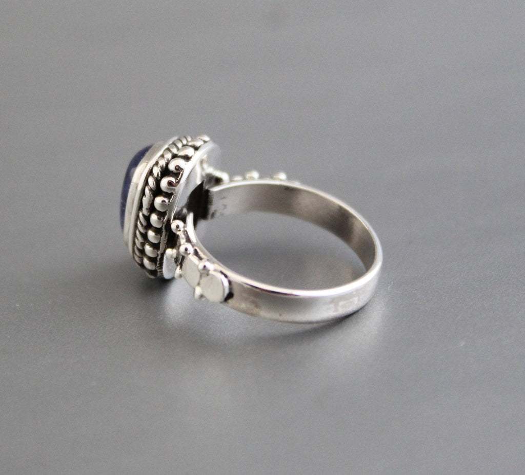 Tanzanite Ring, December Birthstone, Boho Gemstone Ring, Anniversary Gift for Her, Vintage Sterling Silver, Gift for Mom