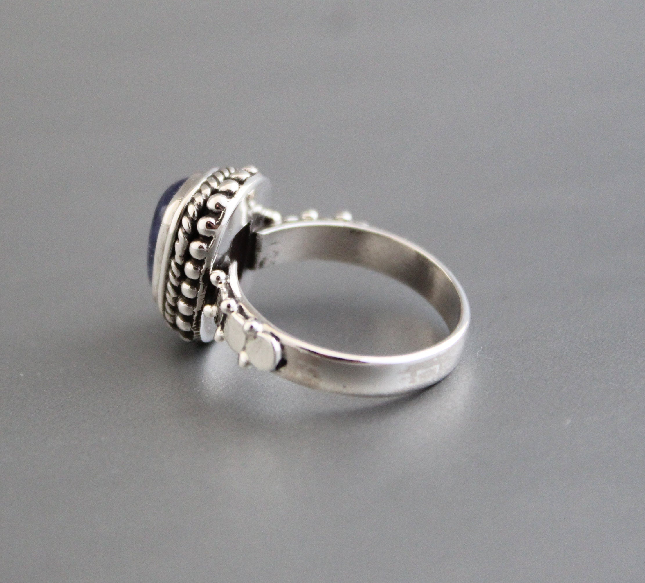 Tanzanite Ring, December Birthstone, Boho Gemstone Ring, Anniversary Gift for Her, Vintage Sterling Silver, Gift for Mom