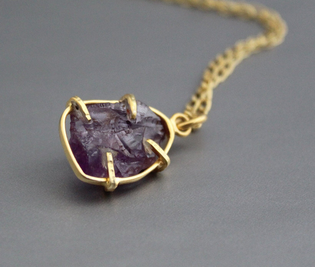 Raw Amethyst Necklace, Raw crystal Necklaces, 18K Gold Vermiel, Handmade Healing crystal, Gifts for Mom, Custom Jewelry