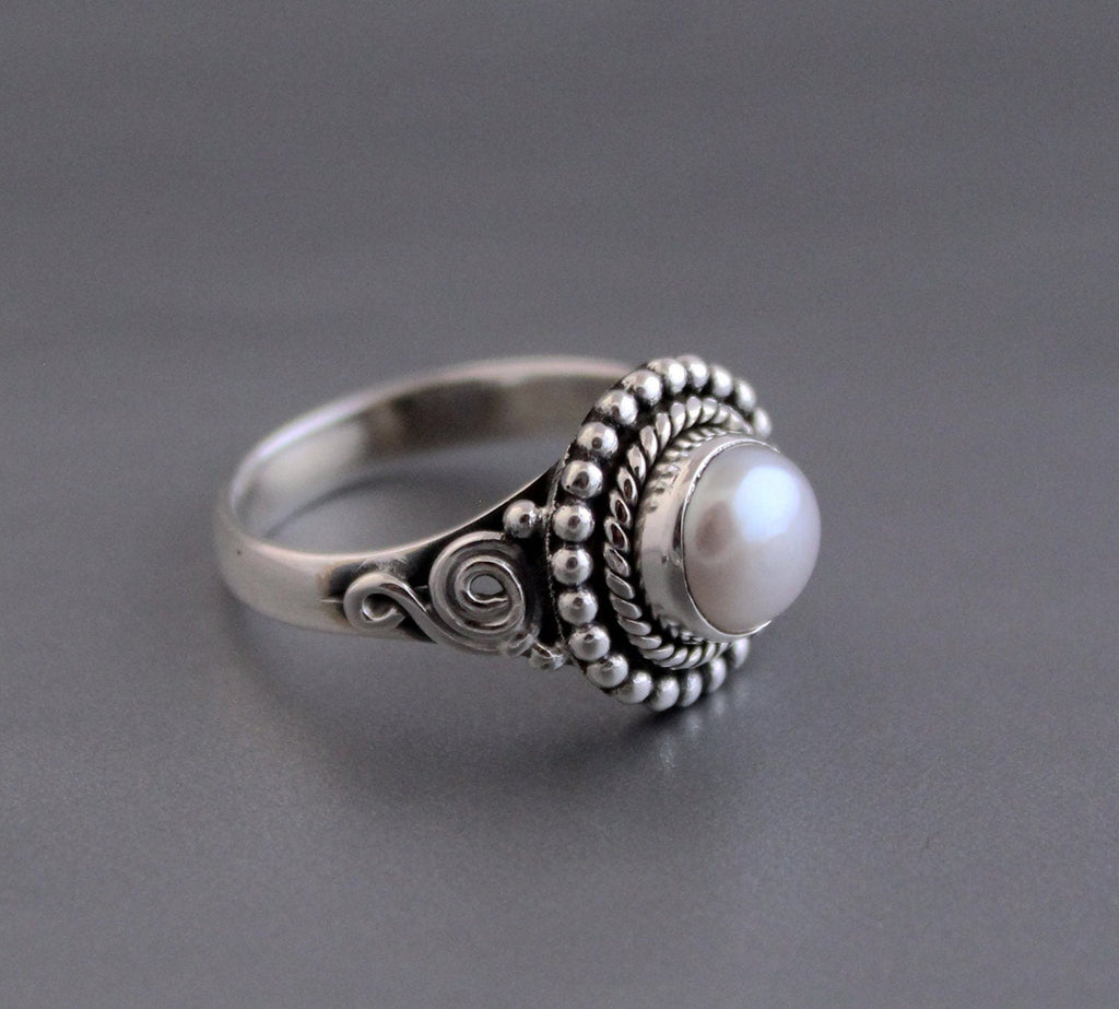 Natural Pearl Ring, Minimalist Ring, Gemstone ring, June Birthstone Jewelry, 925 Dainty Silver Ring
