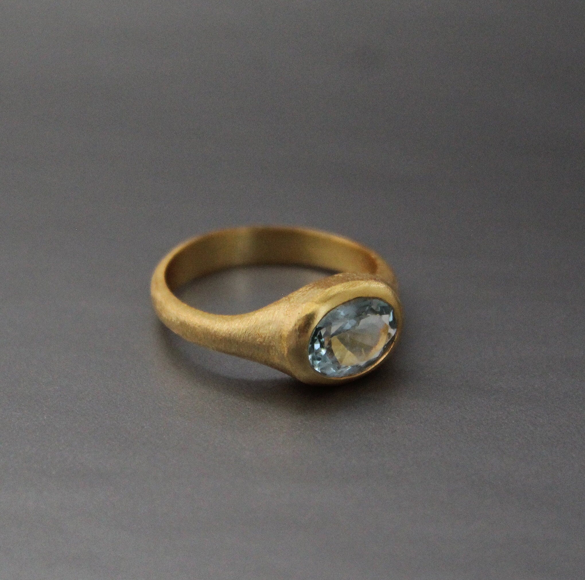 Natural Aquamarine Ring, Solitaire Ring, March Birthstone Ring, dainty promise ring, Blue Gemstone Ring, Engagement ring, Wedding Gifts