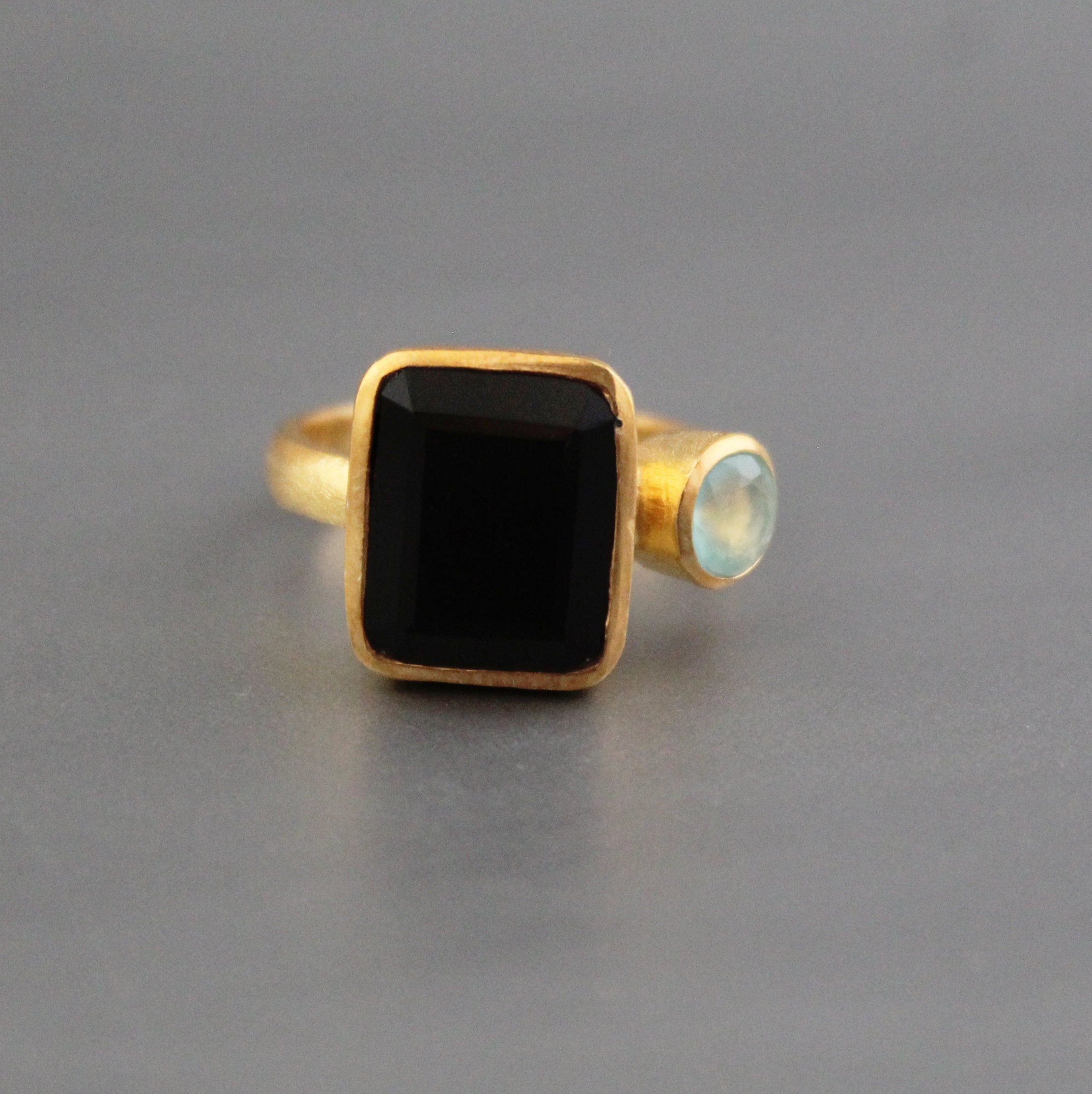 Black Onyx Ring, Multi Stone Ring, Best Friends Gift, Dainty Gold Birthstone Jewelry, Mother's Day Ring, 18K Gold Ring