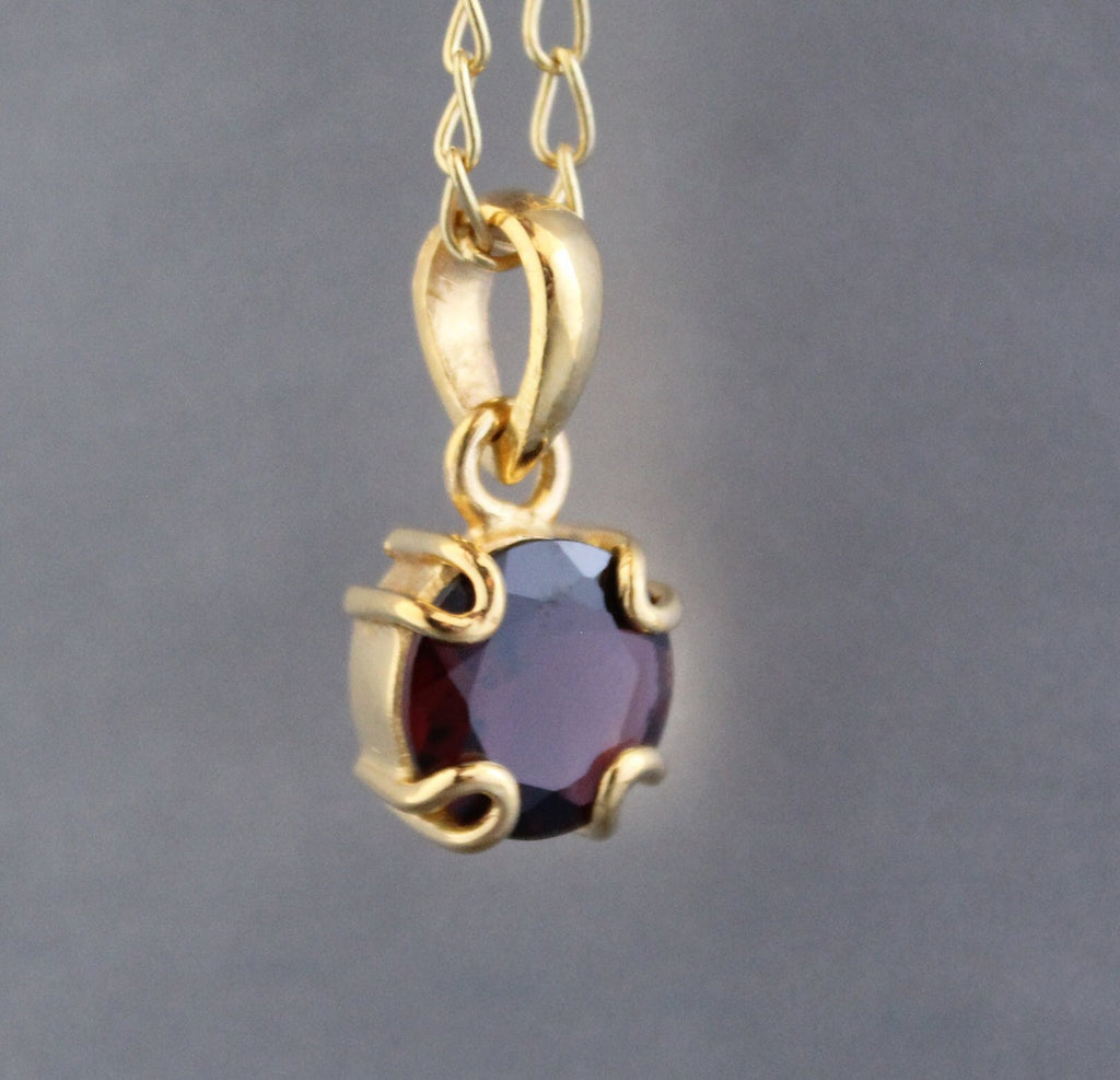 Garnet Necklace, Dainty Gold Pendant, Anniversary Gift, Bridesmaid Gifts, Birthstone Necklace, Personalized Jewelry, Birthstone Necklace