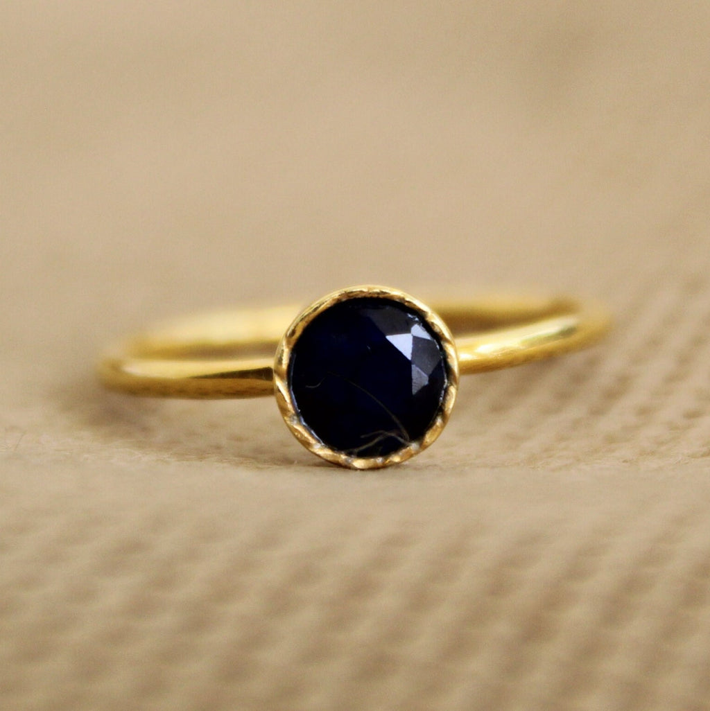Blue Sapphire Solitaire Ring, Elegant Stackable Anniversary Ring, Blue Gemstone, September Birthstone, Engagement Ring