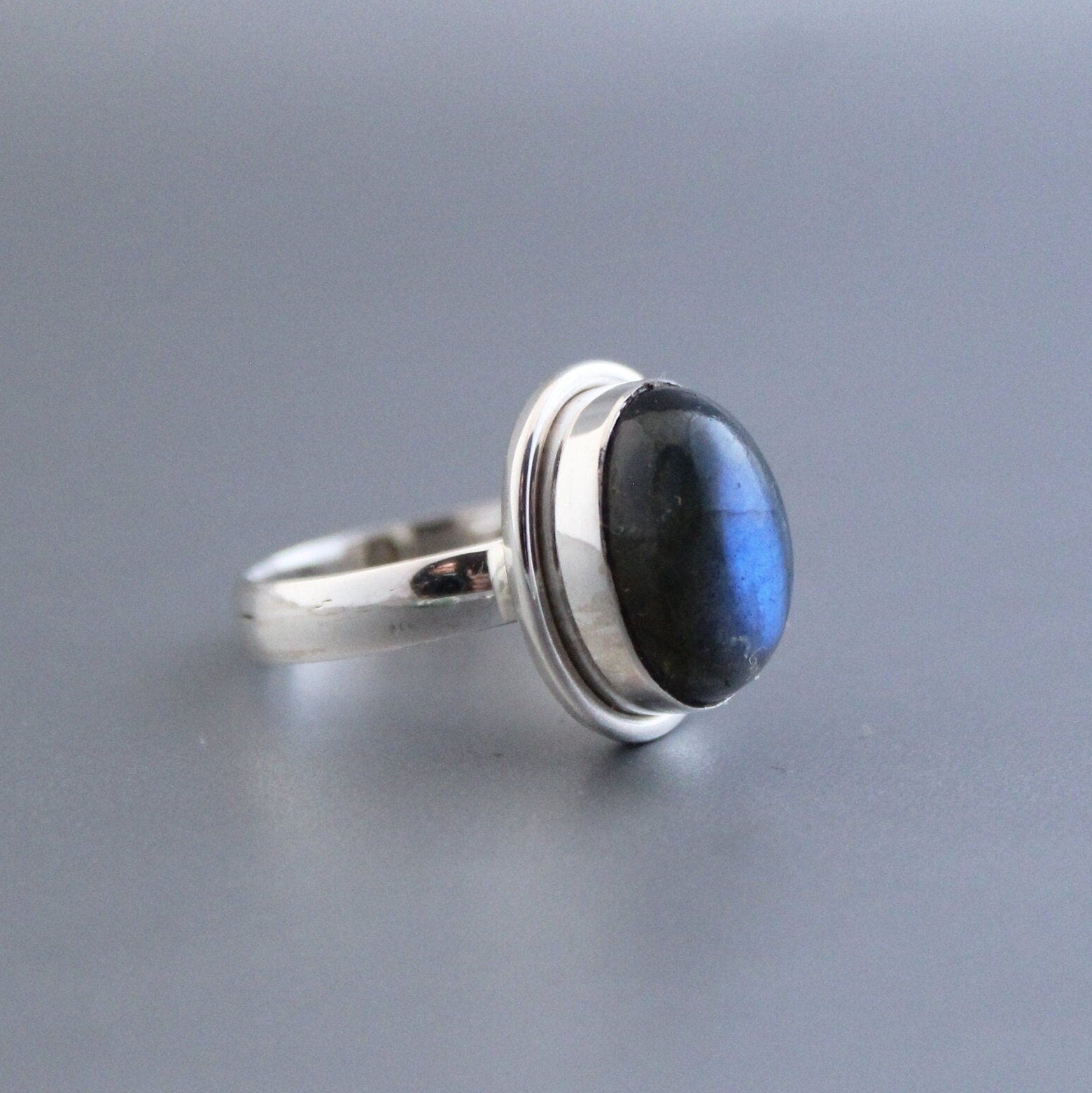 Labradorite ring, 925 Sterling Silver, Handmade Boho Statement Ring, Blue Flash Stone Ring, Gift fro Mom