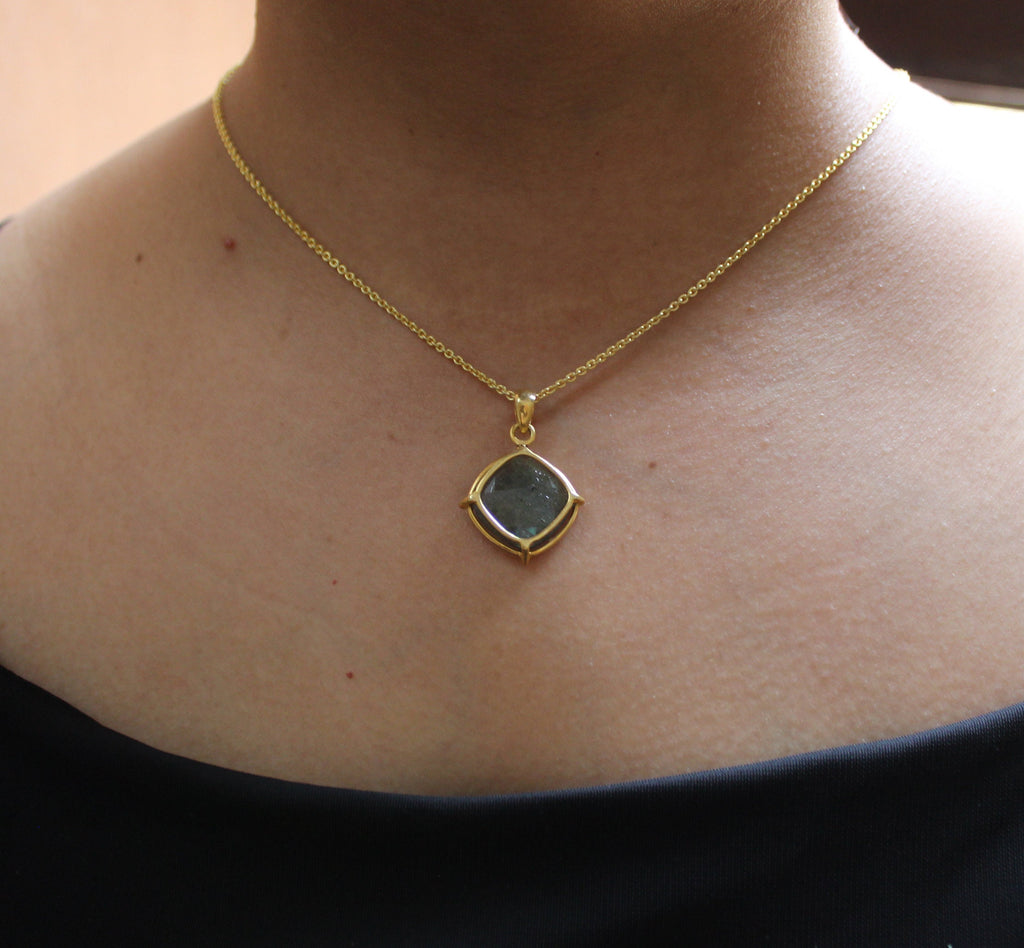Handmade Labradorite Pendant Necklace: 14k Gold Filled Sterling Silver