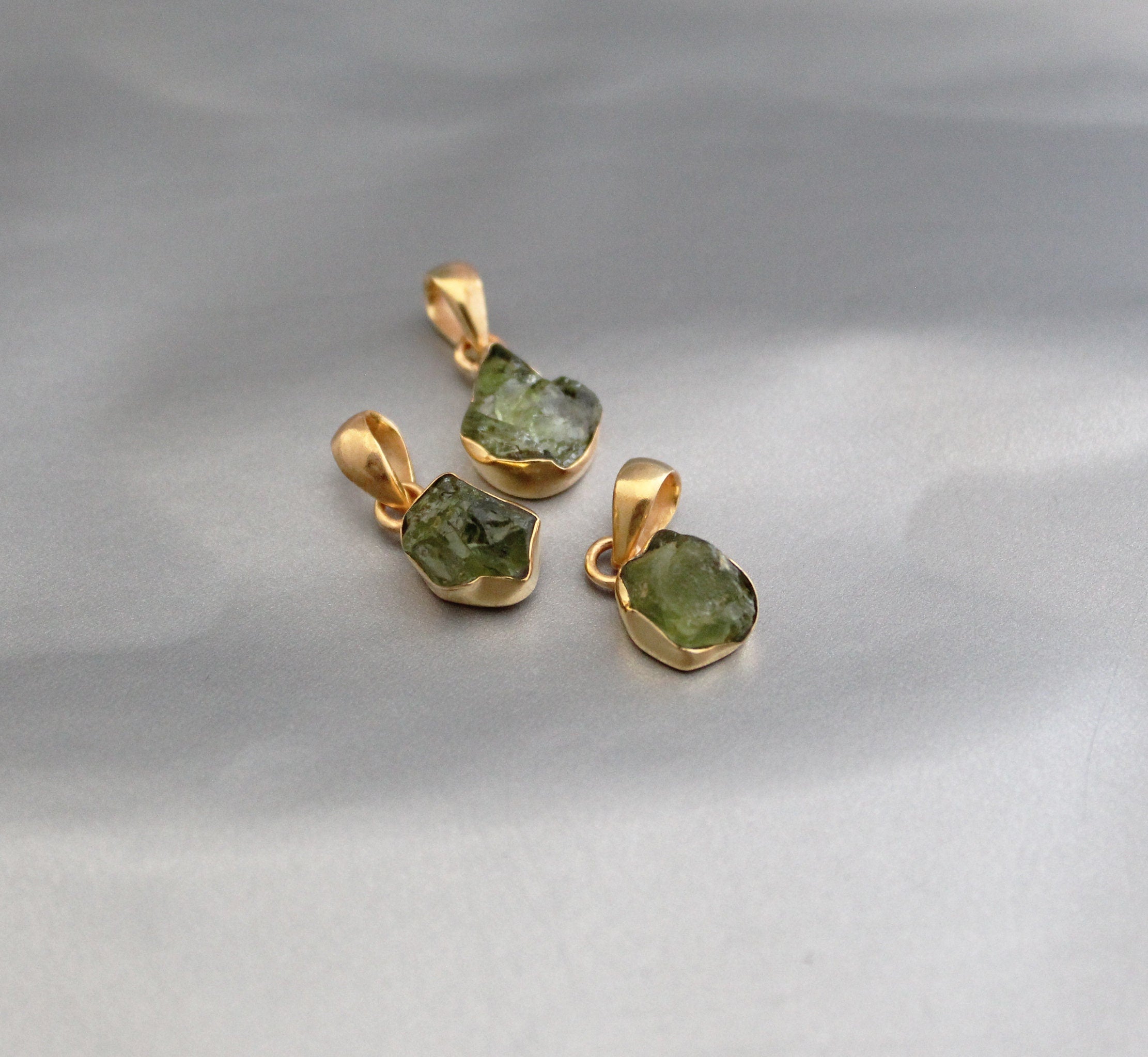 Raw Peridot Necklace, August Birthstone, Natural Green Gemstone Gift, 14K Gold Vermeil Pendant, Gold Filled Chain, gift for Mom