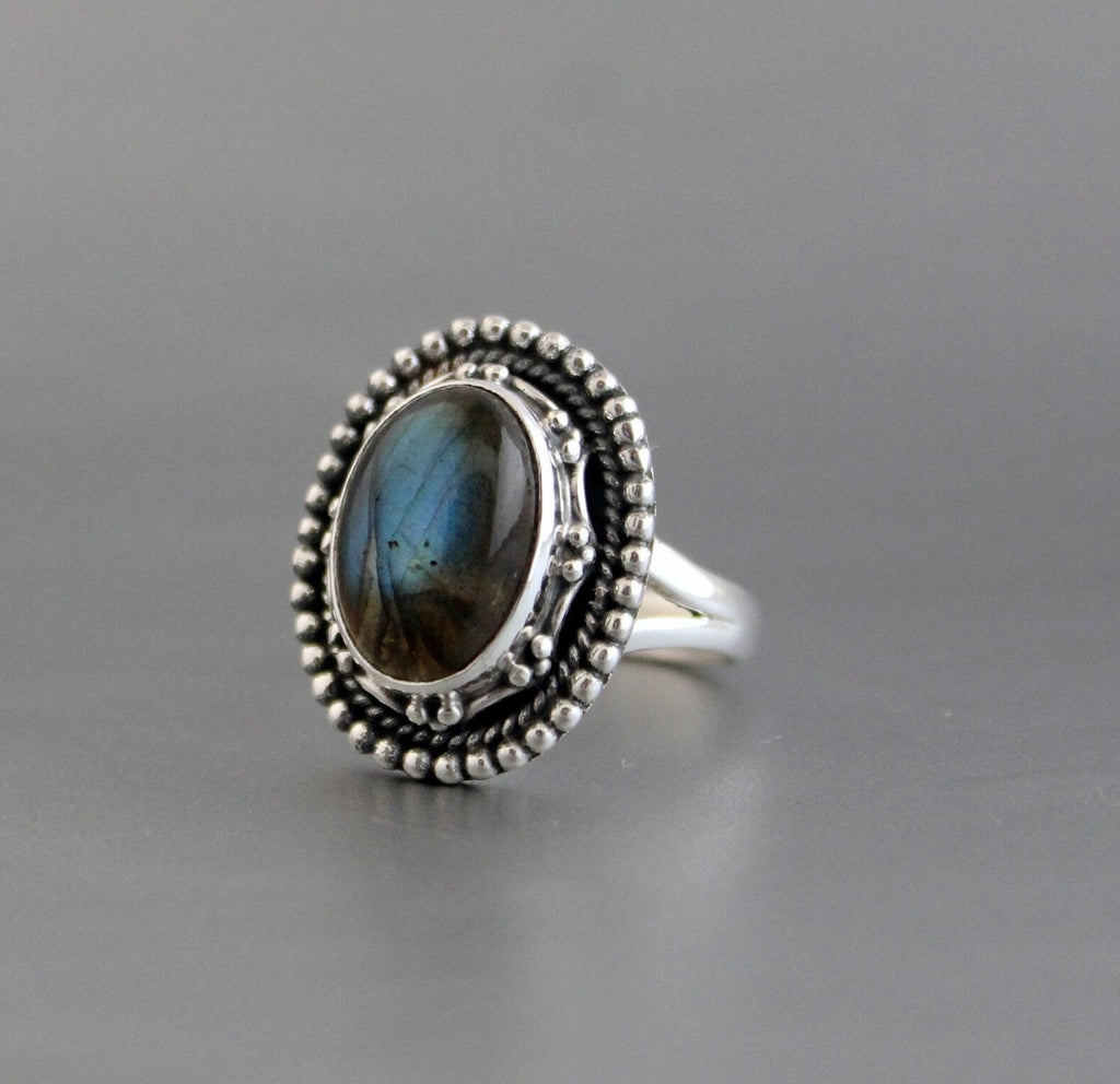 Handmade Oval Blue Fire Labradorite Ring, 925 Sterling Silver, Birthstone jewelry, Gemstone Ring, Art Deco Ring, Bohemian Jewelry