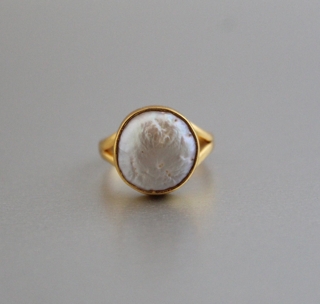 18K Gold Pearl Ring, Statement Ring, Freshwater Pearl Ring, Gift for her, Unique Birthstone Ring For Women