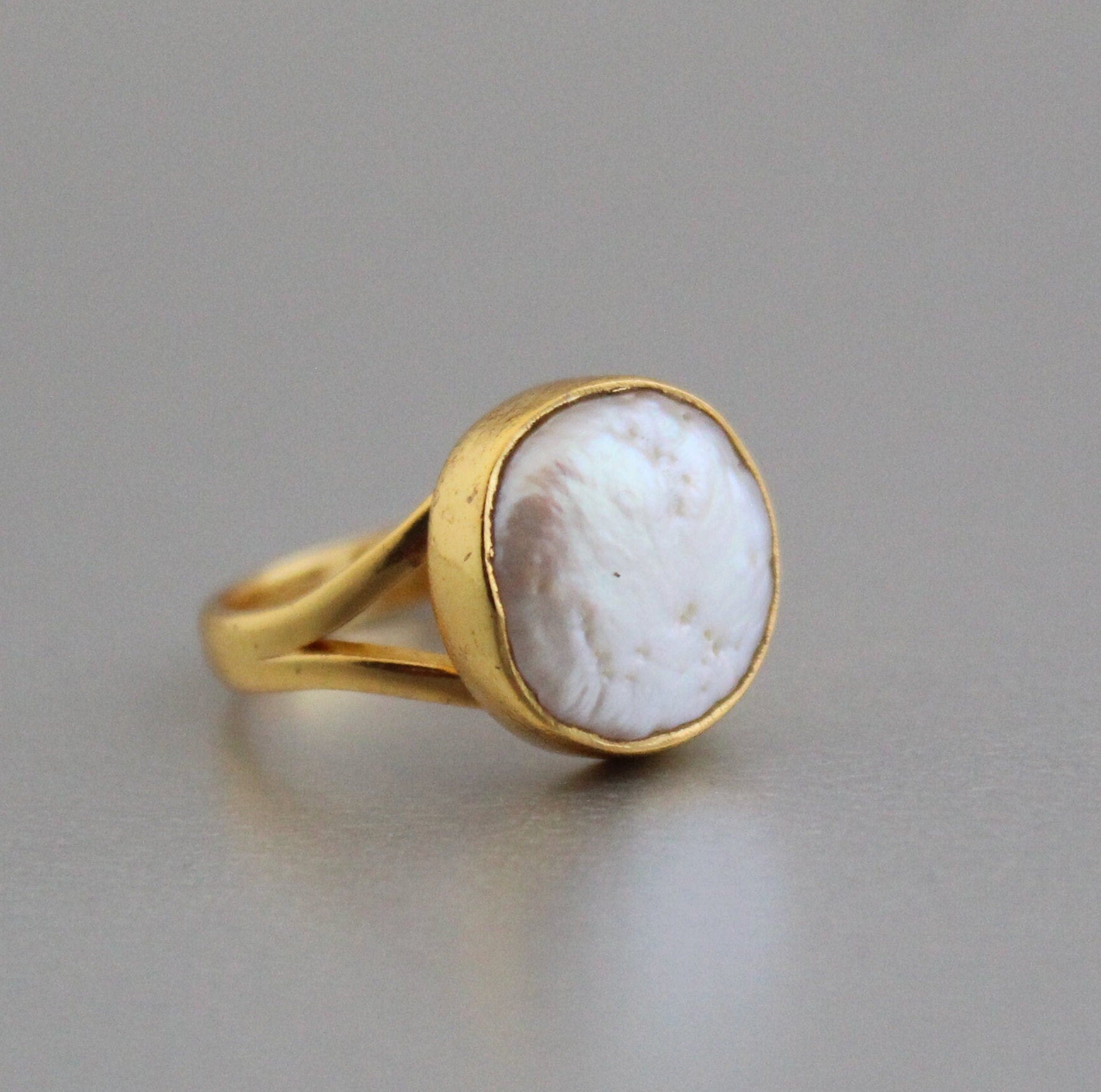 18K Gold Pearl Ring, Statement Ring, Freshwater Pearl Ring, Gift for her, Unique Birthstone Ring For Women