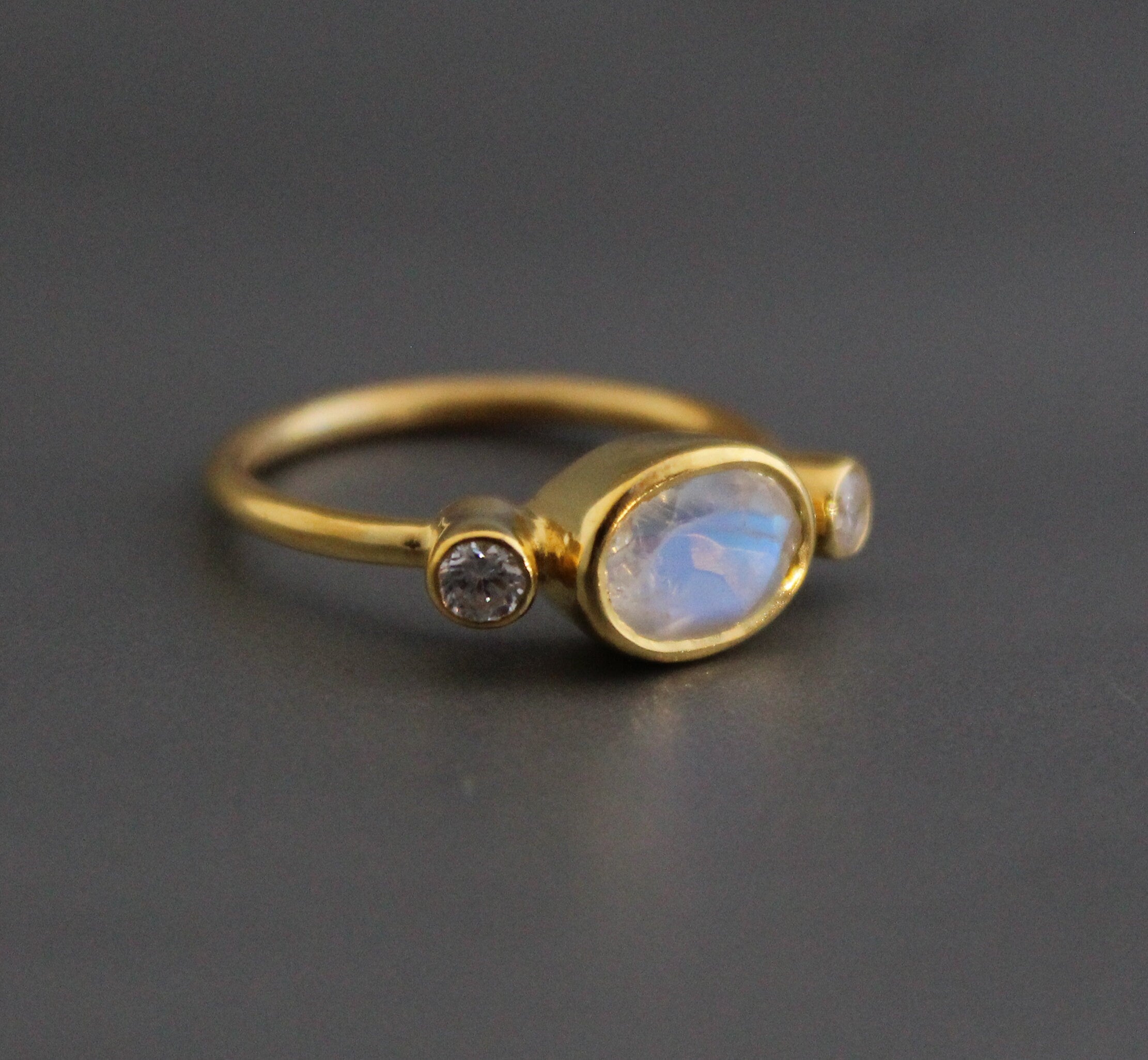 Rainbow Moonstone Ring, 18K Gold Minimalist, Sterling Silver, Statement Gemstone Ring, June Birthstone Ring, Rainbow Moonstone Jewelry
