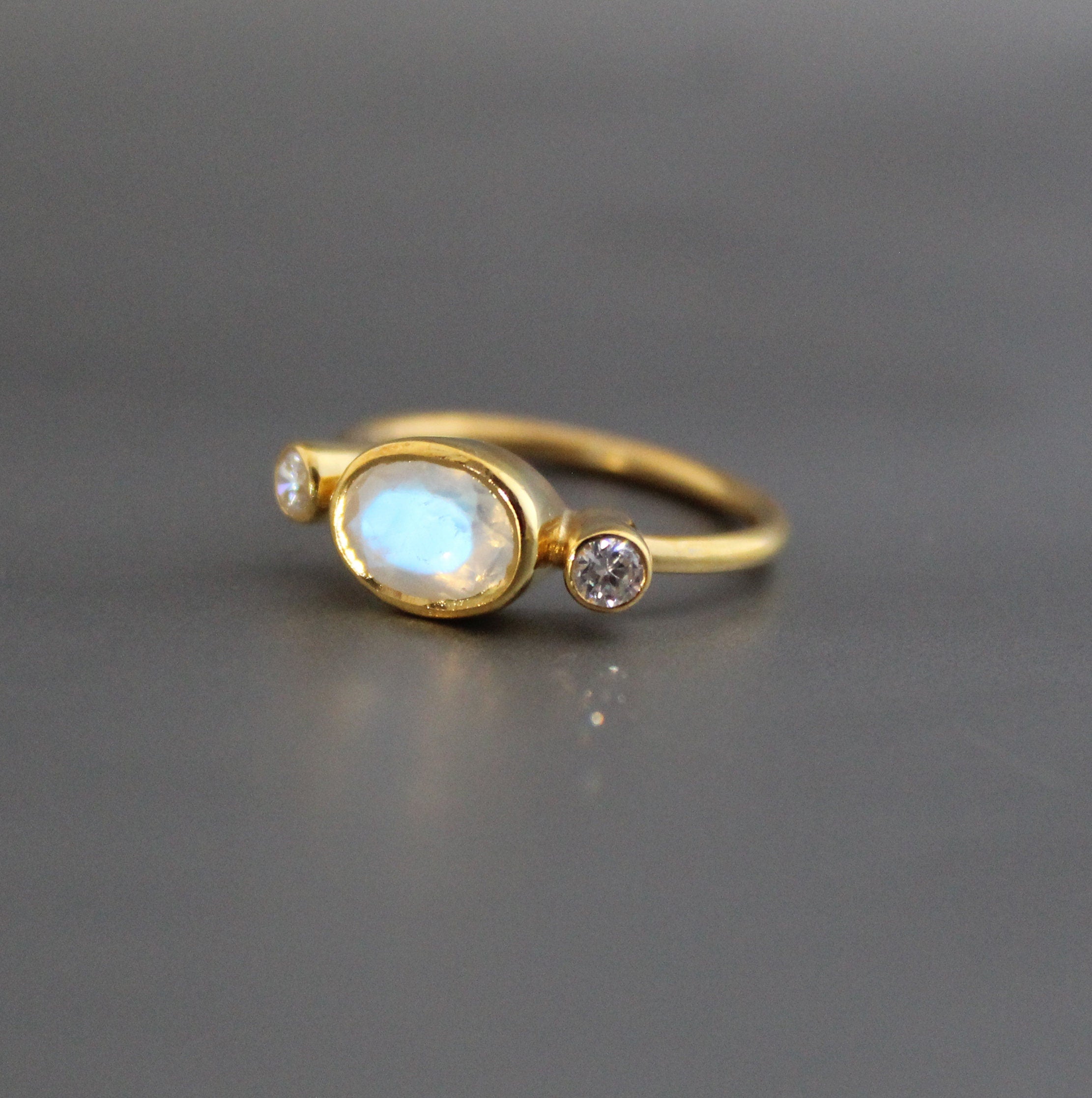 Rainbow Moonstone Ring, 18K Gold Minimalist, Sterling Silver, Statement Gemstone Ring, June Birthstone Ring, Rainbow Moonstone Jewelry