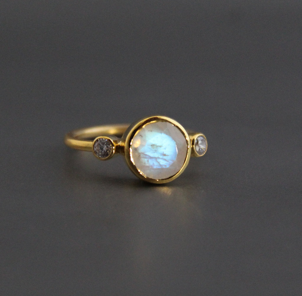 Rainbow Moonstone Ring, moonstonering, Cut Moonstone Ring, Handmade Gemstone Ring, June Birthstone