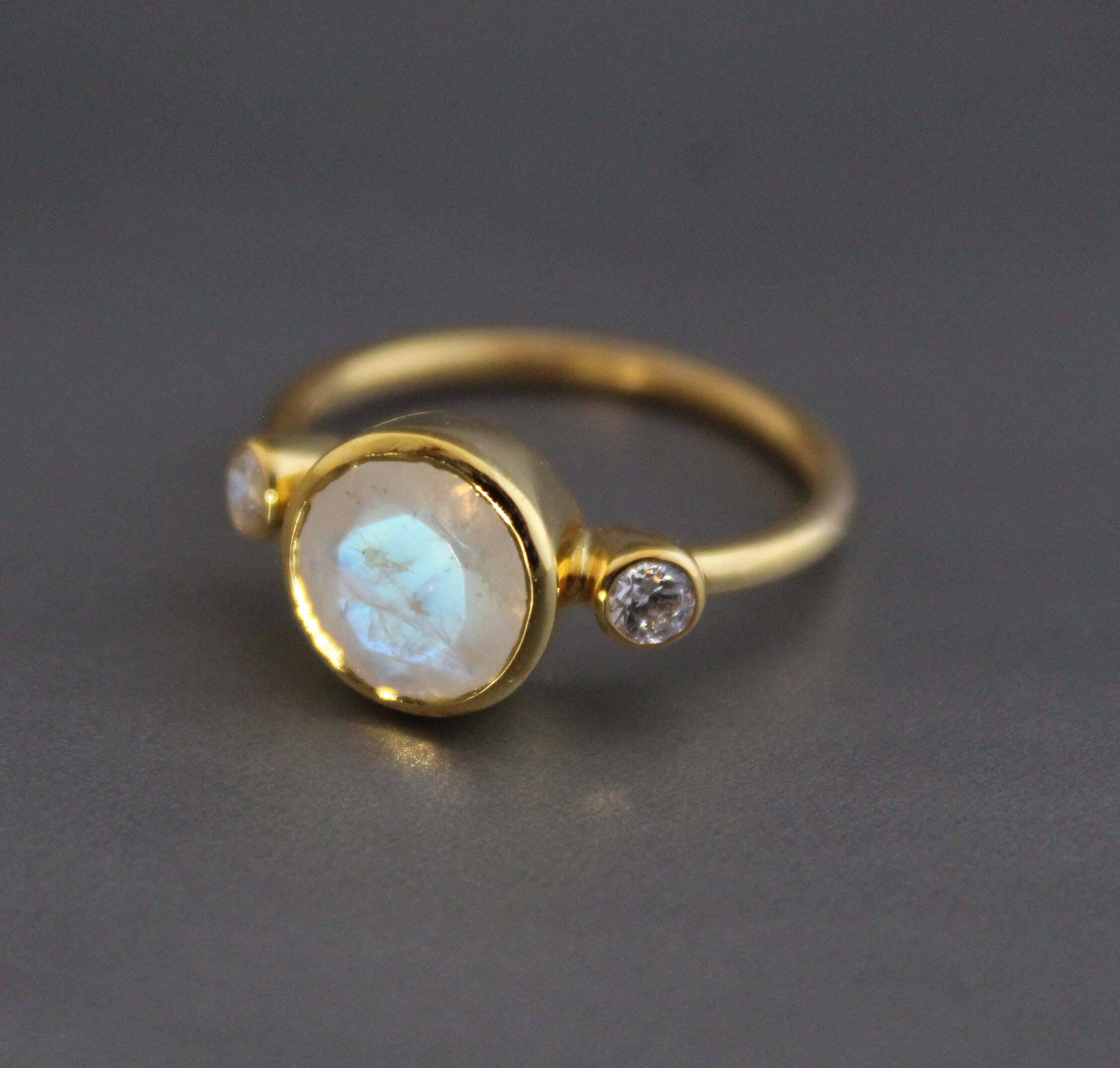 Rainbow Moonstone Ring, moonstonering, Cut Moonstone Ring, Handmade Gemstone Ring, June Birthstone