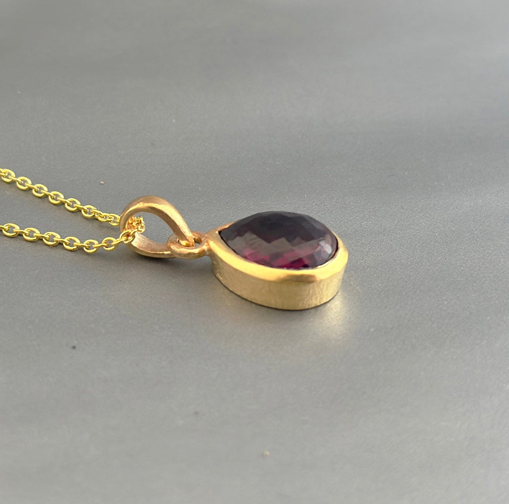 Garnet Necklace, Red Gemstone Necklace, 14K Gold vermiel, January Birthstone Jewelry, Teardrop necklace, Minimalist Necklace