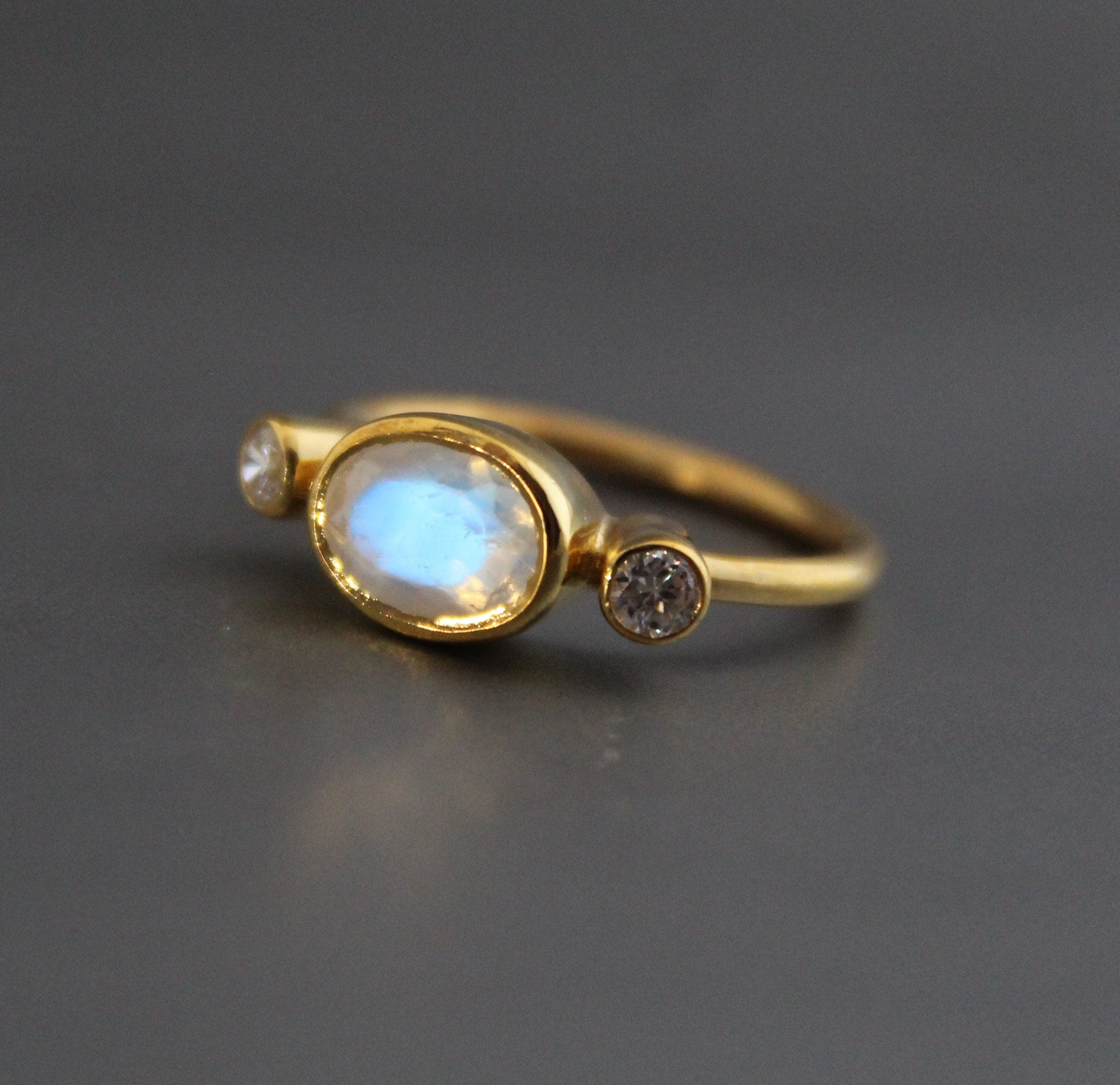 Rainbow Moonstone Ring, 18K Gold Minimalist, Sterling Silver, Statement Gemstone Ring, June Birthstone Ring, Rainbow Moonstone Jewelry