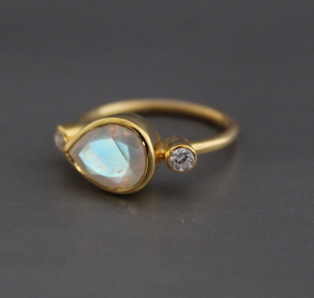 Dainty Rainbow Moonstone Ring, 18K Gold filled Sterling Silver, Pear Cut Statement ring, alternative engagement ring, June Birthstone Gift