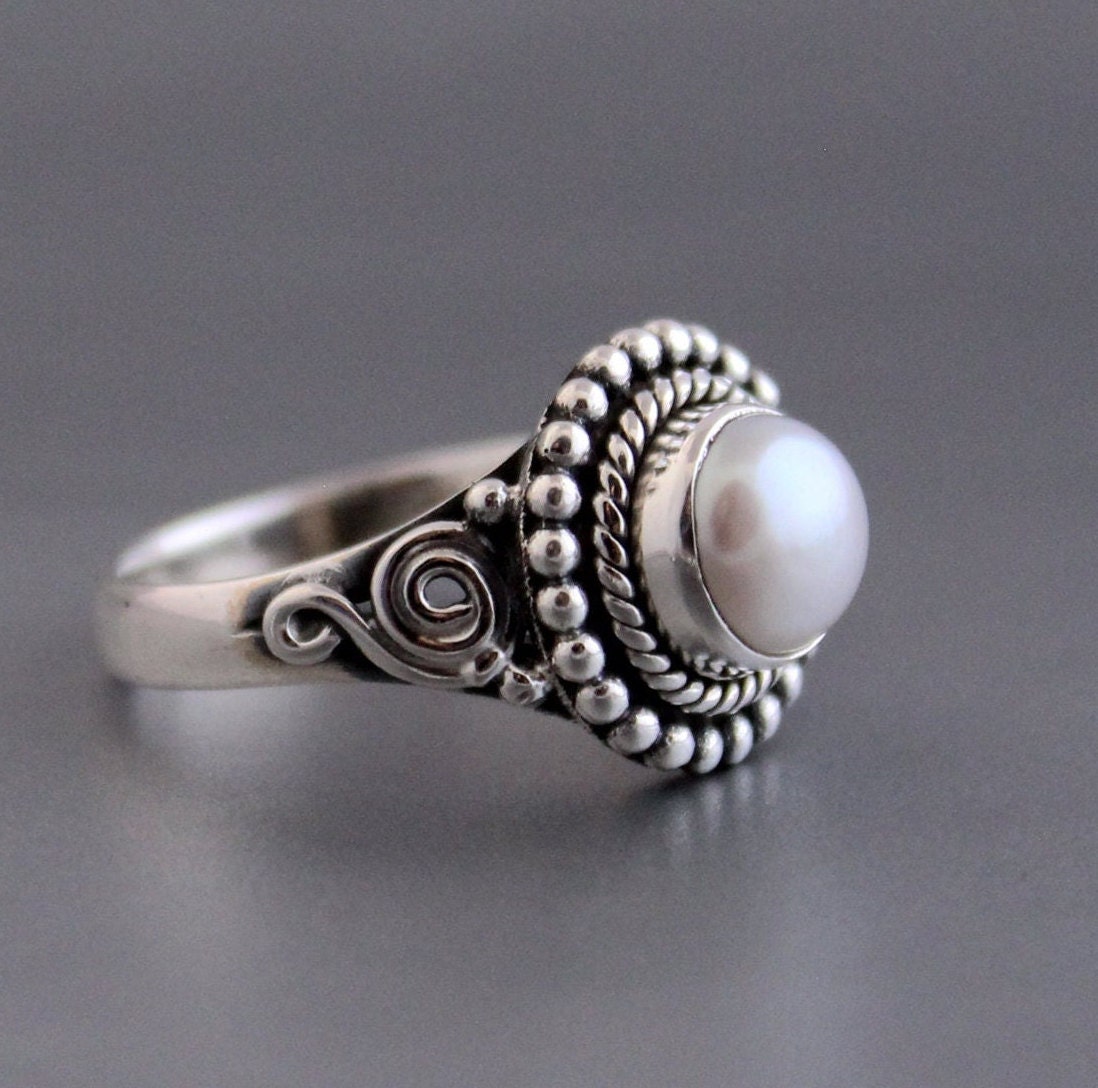 Natural Pearl Ring, Minimalist Ring, Gemstone ring, June Birthstone Jewelry, 925 Dainty Silver Ring