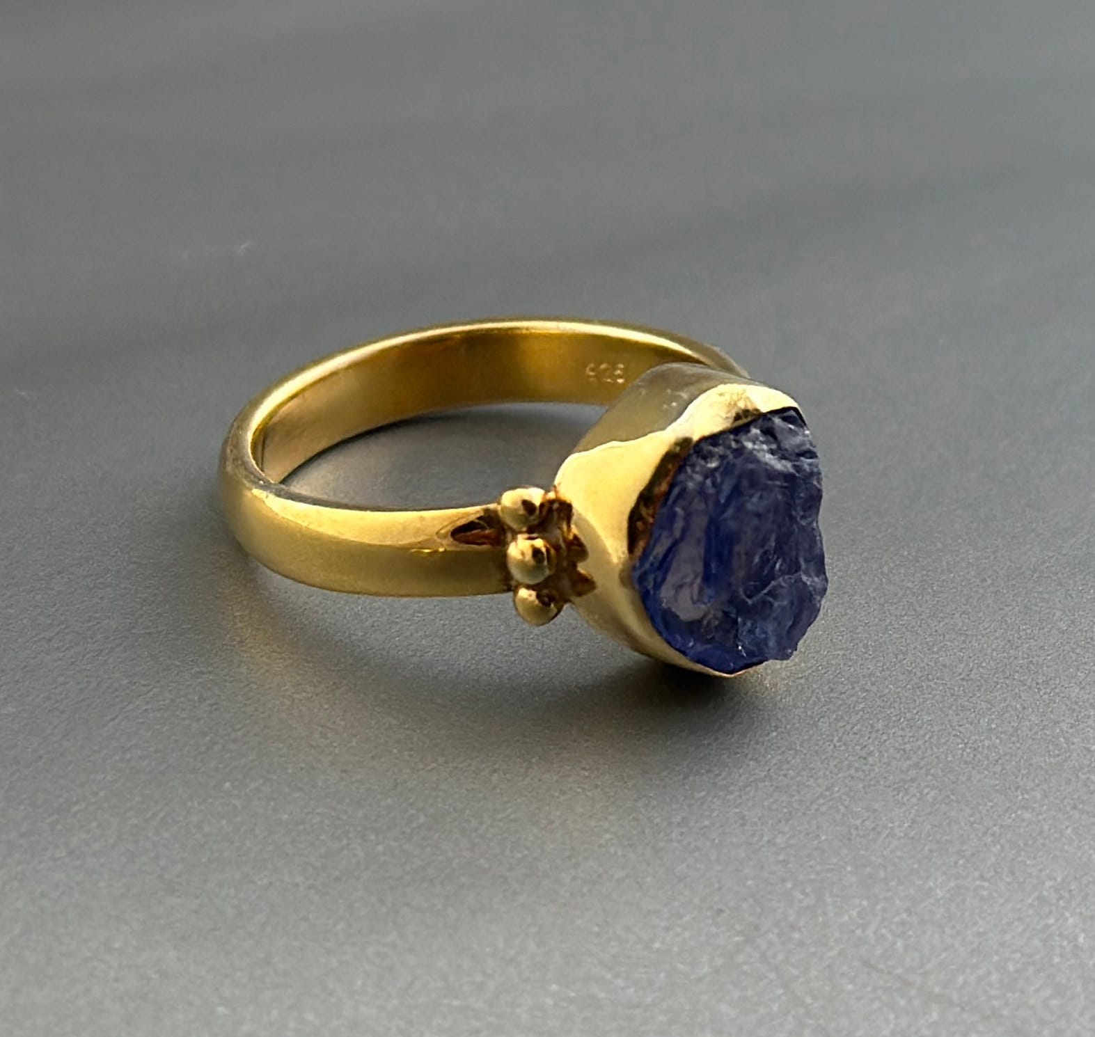 Raw Tanzanite Ring, 18K Gold Vermiel, Handmade Boho Jewelry, Unique Statement Ring, Nature Jewelry, Gift Ring