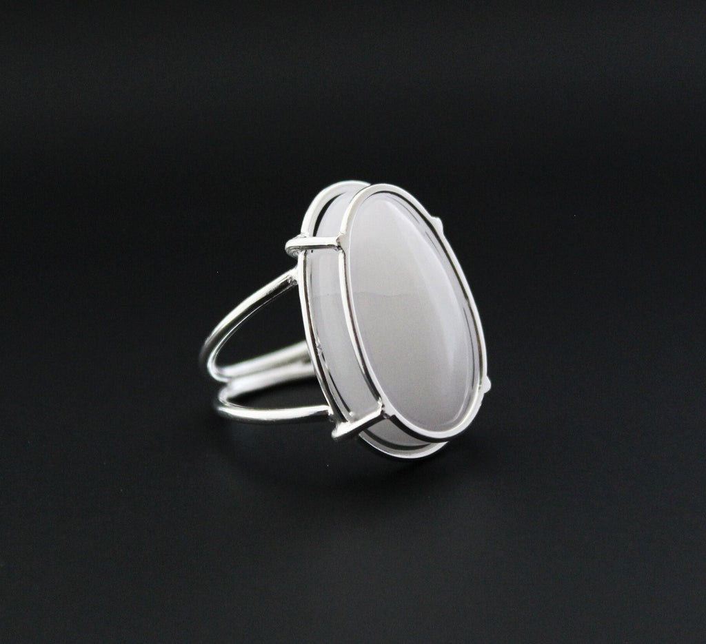 Sterling Silver White Agate Ring, Modern Jewelry, Handmade Jewelry Gift for Her, Boho Birthstone Ring, Gift for Mom