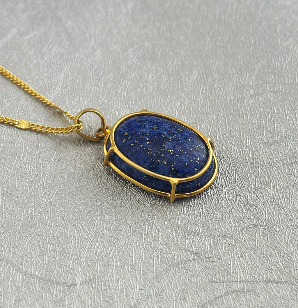 Lapis Lazuli Necklace, Blue Pendant, Crystal Necklace, Healing Crystals, Chunky blue lapis lazuli pendant, Gemstone necklace