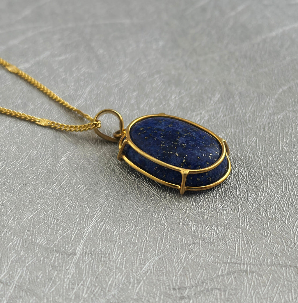 Lapis Lazuli Necklace, Blue Pendant, Crystal Necklace, Healing Crystals, Chunky blue lapis lazuli pendant, Gemstone necklace