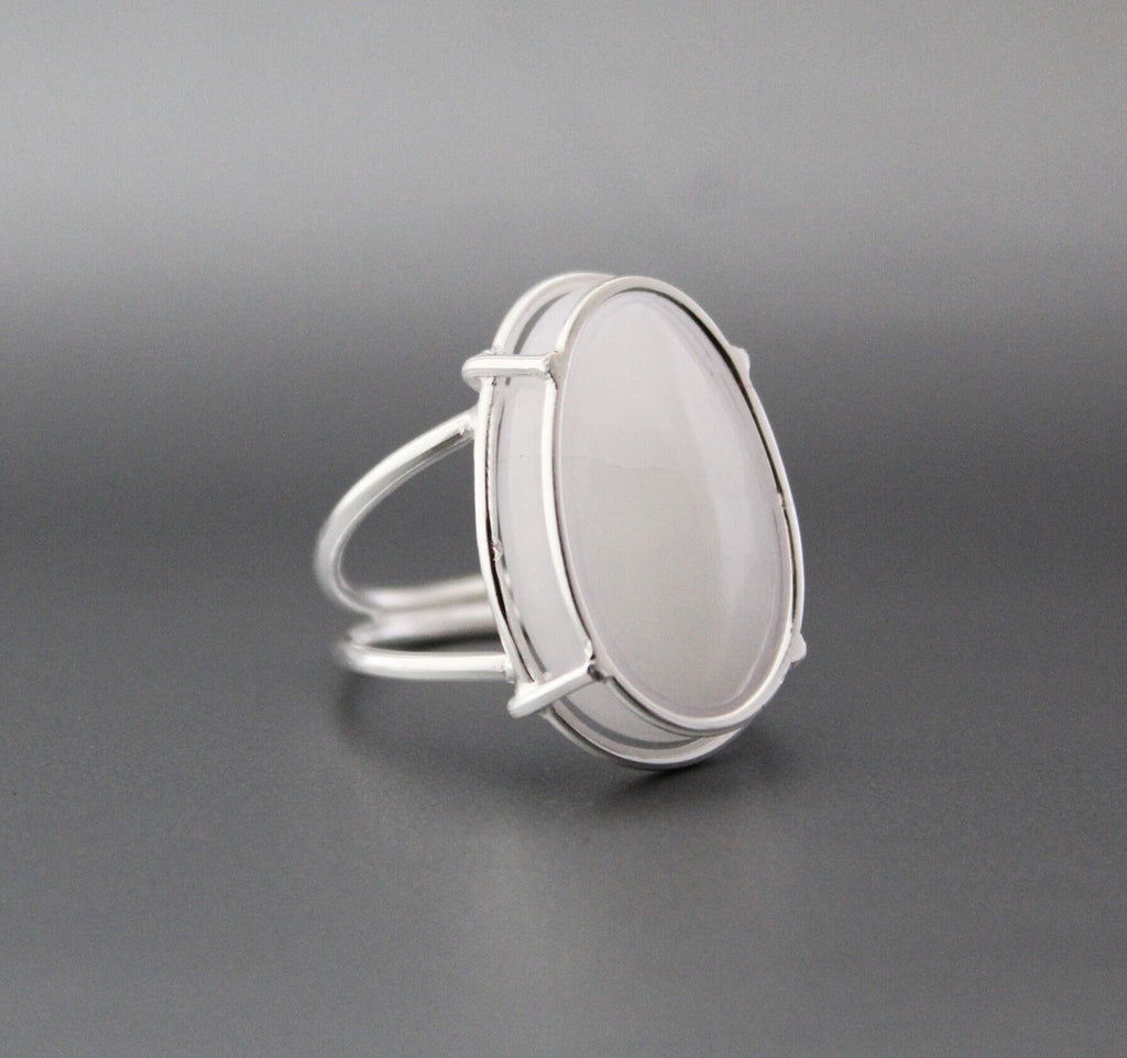 Sterling Silver White Agate Ring, Modern Jewelry, Handmade Jewelry Gift for Her, Boho Birthstone Ring, Gift for Mom