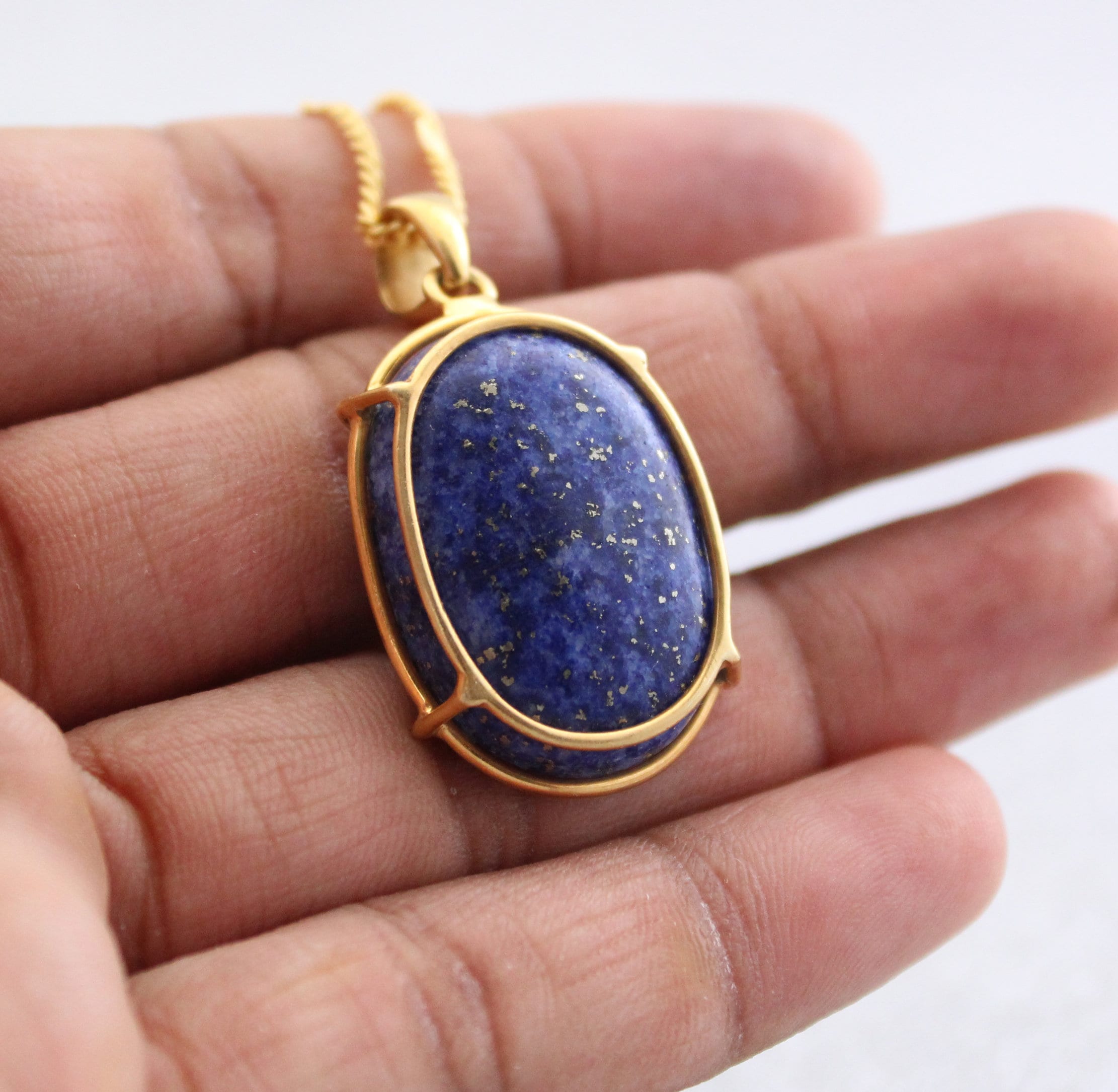 Lapis Lazuli Necklace, Blue Pendant, Crystal Necklace, Healing Crystals, Chunky blue lapis lazuli pendant, Gemstone necklace
