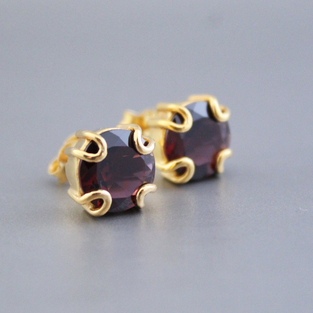 Garnet Earrings Studs, Dainty Gold Studs, January Birthstone Jewelry,18K Gold studs, Gemstone Earrings, Designer Studs, Gift for Mom