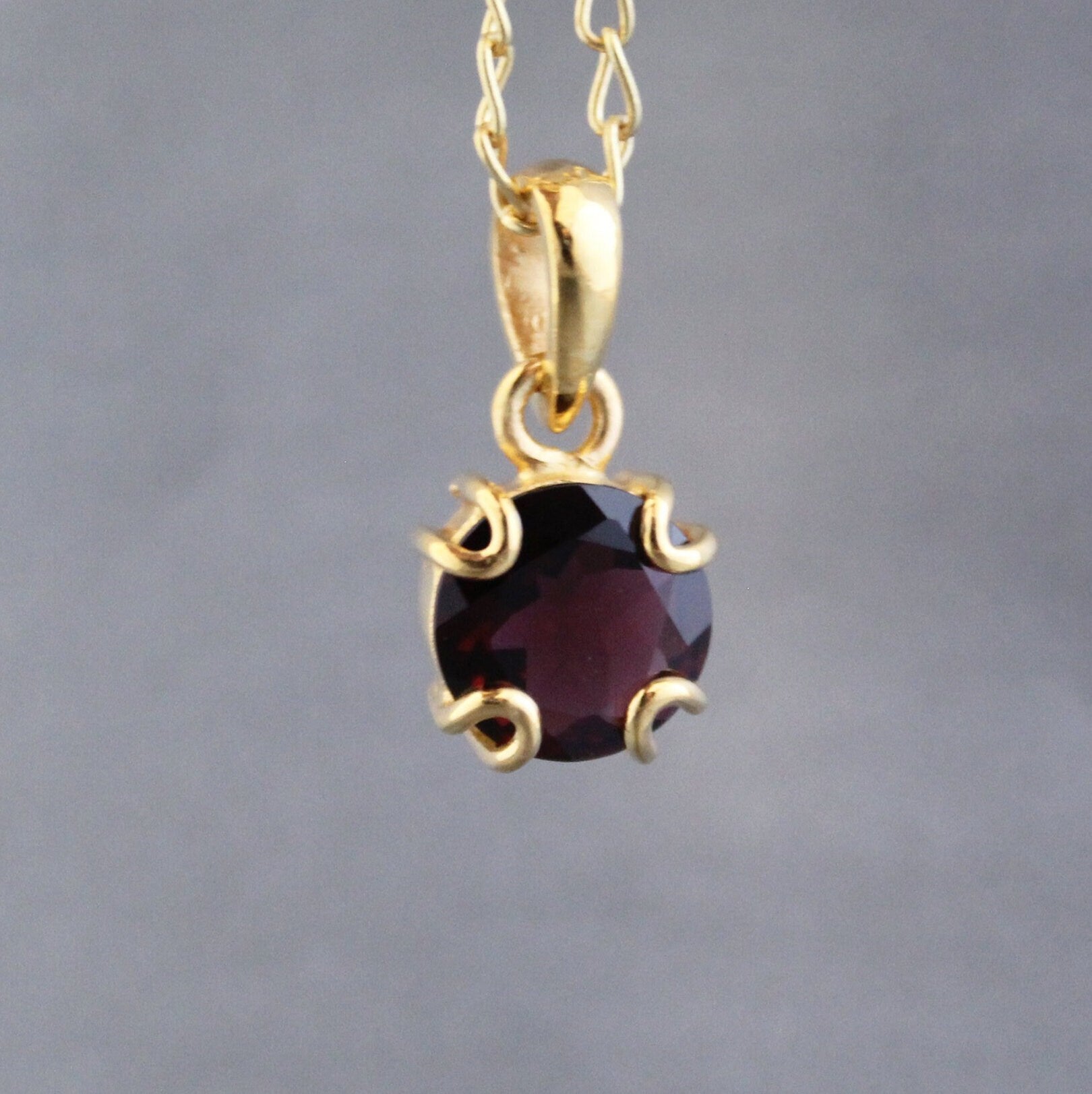 Garnet Necklace, Dainty Gold Pendant, Anniversary Gift, Bridesmaid Gifts, Birthstone Necklace, Personalized Jewelry, Birthstone Necklace